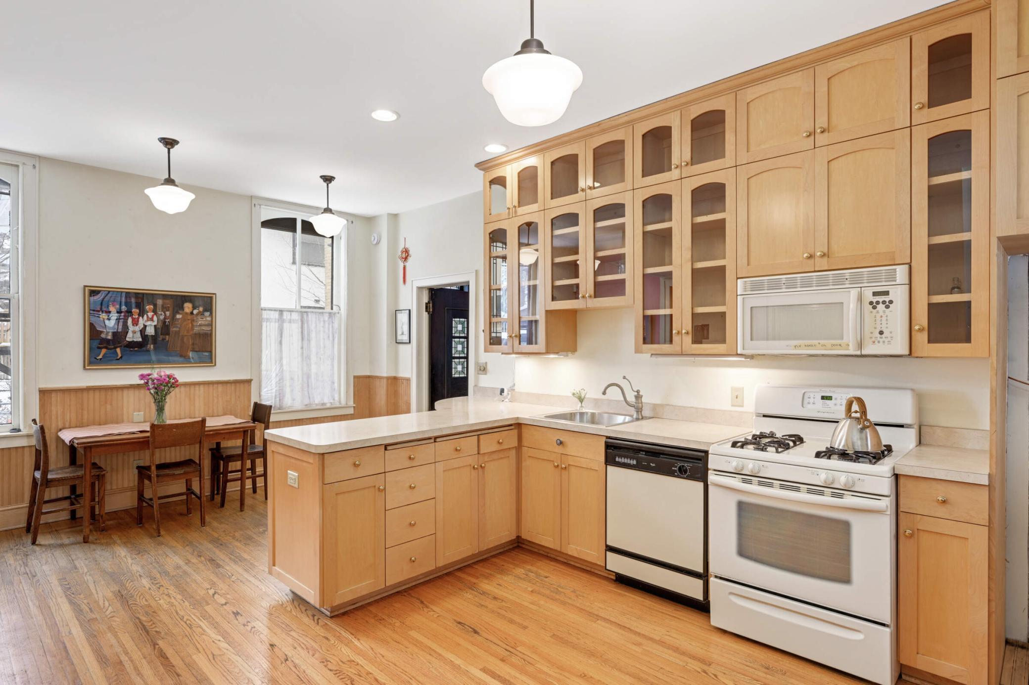 424 5th Street SE
