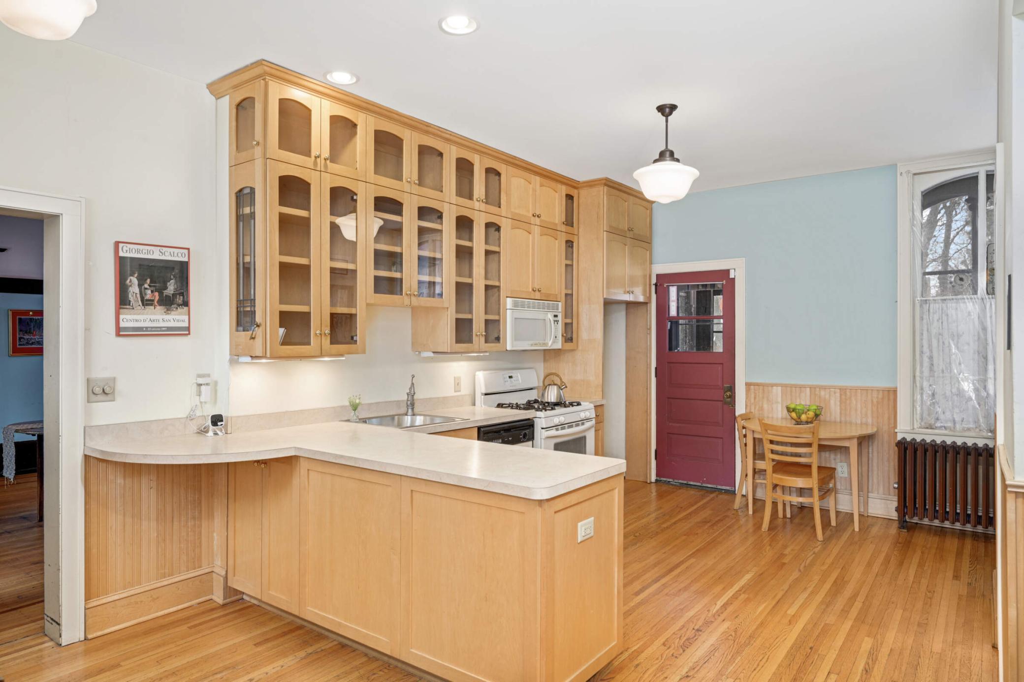 424 5th Street SE