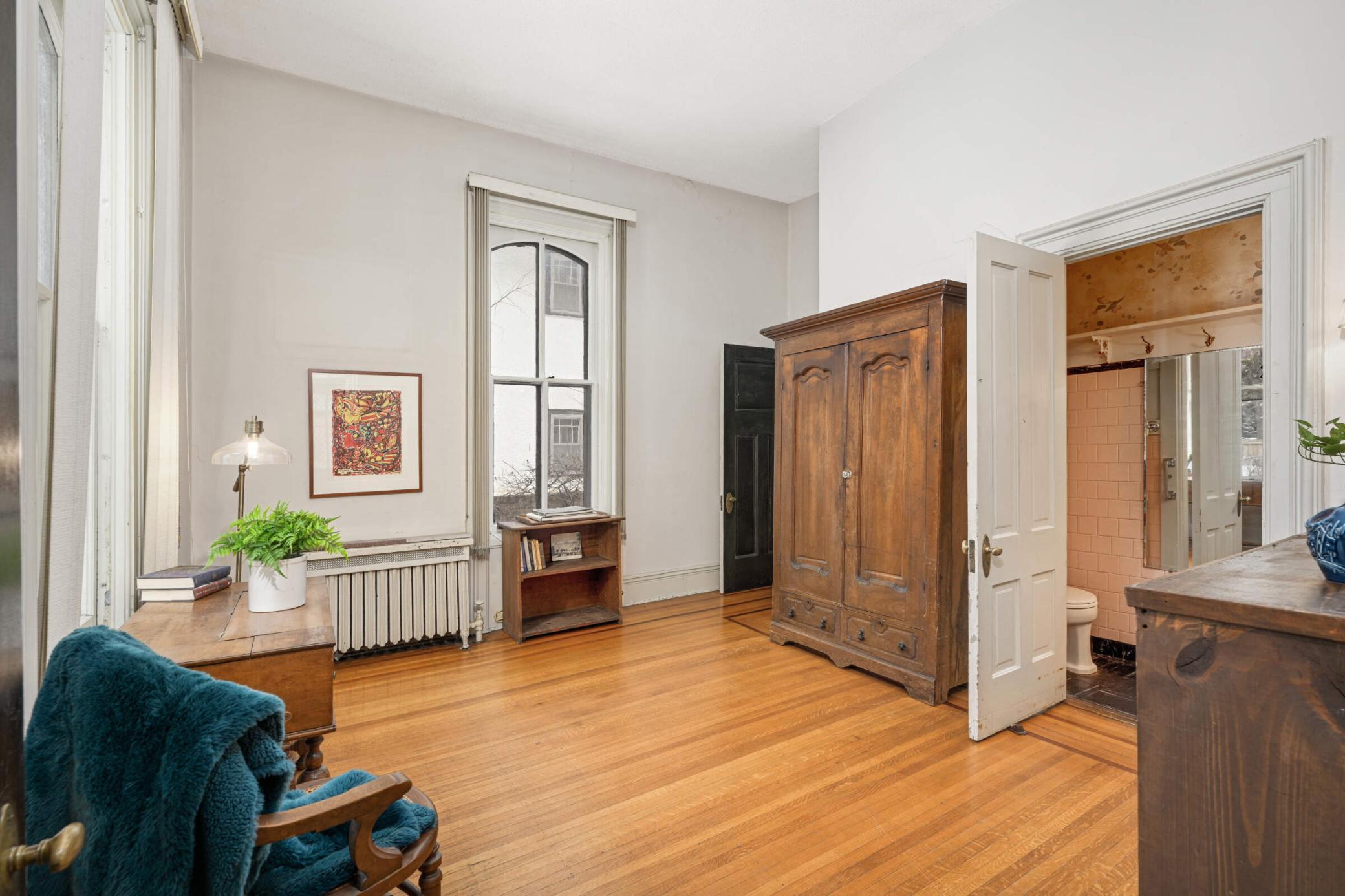 424 5th Street SE