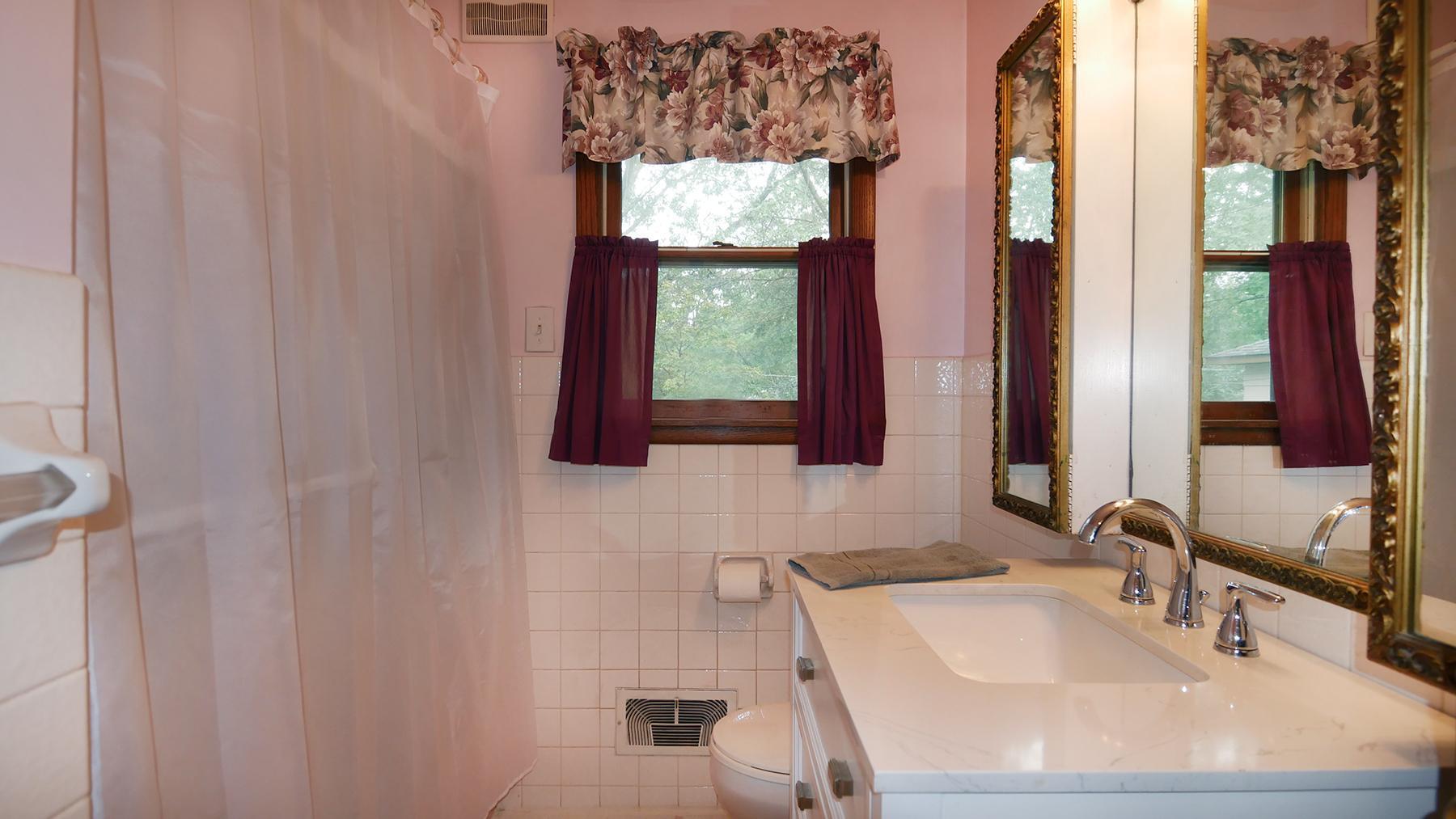 11848 Larch Street NW