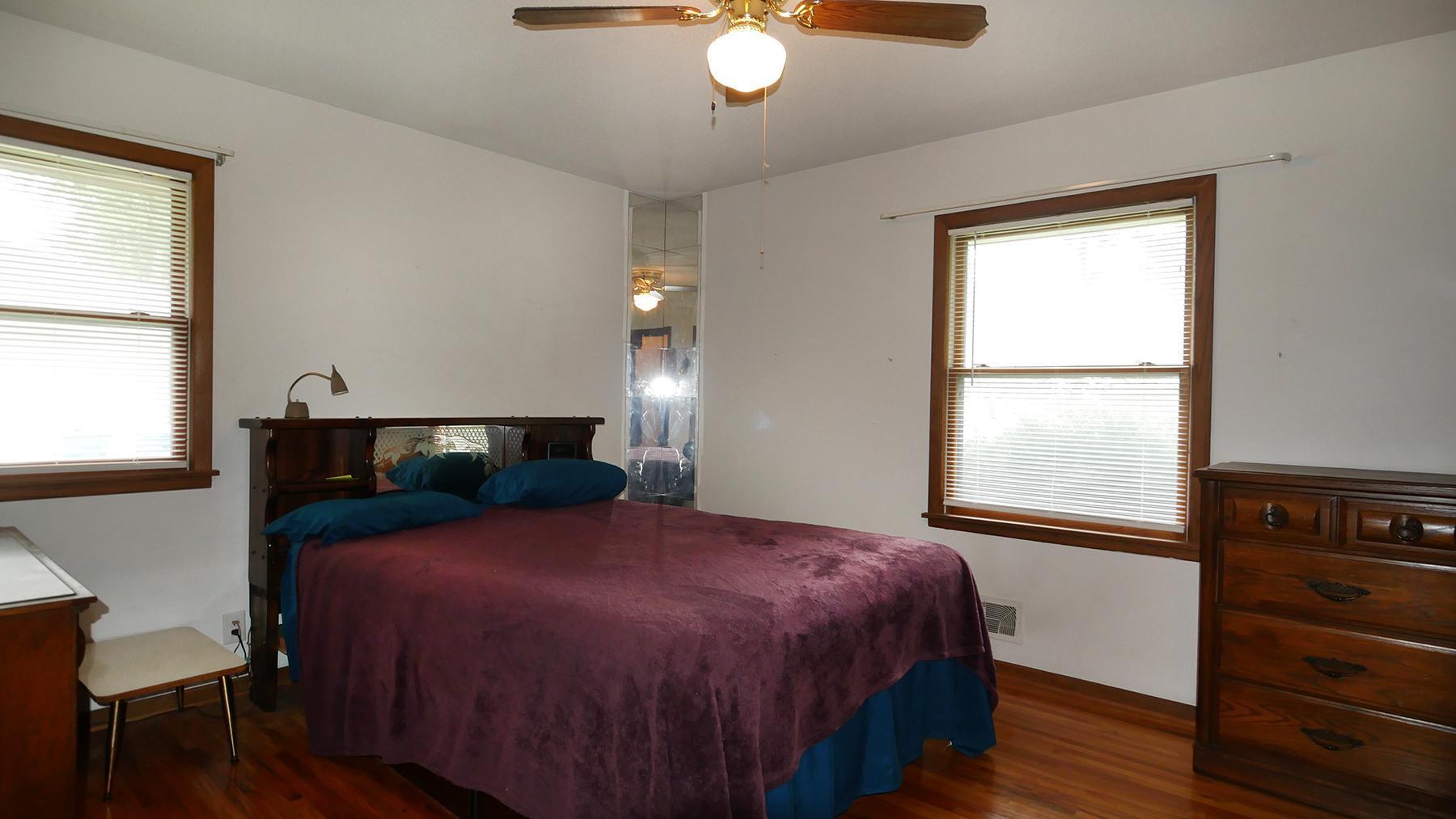 11848 Larch Street NW