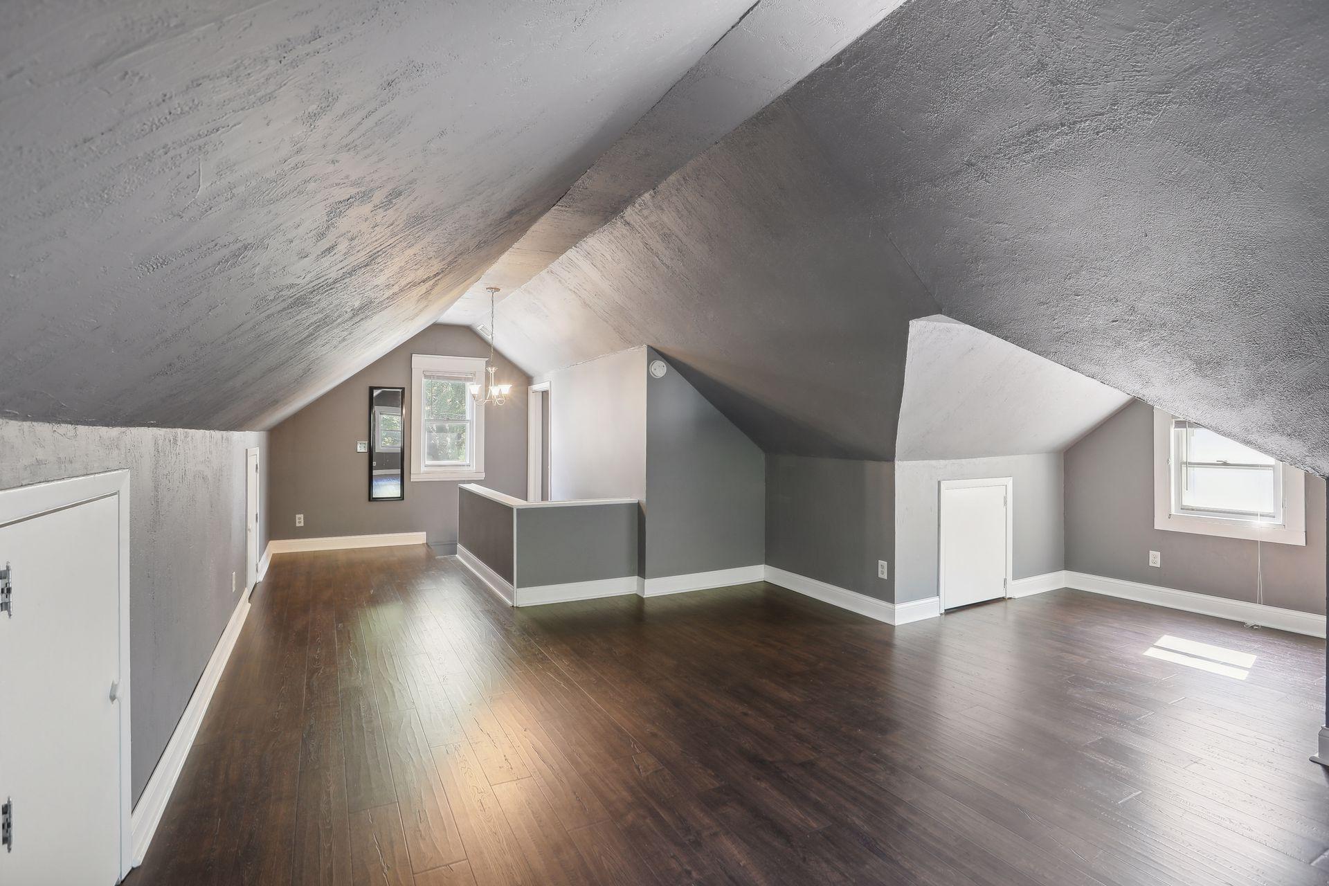 2645 Hayes Street NE