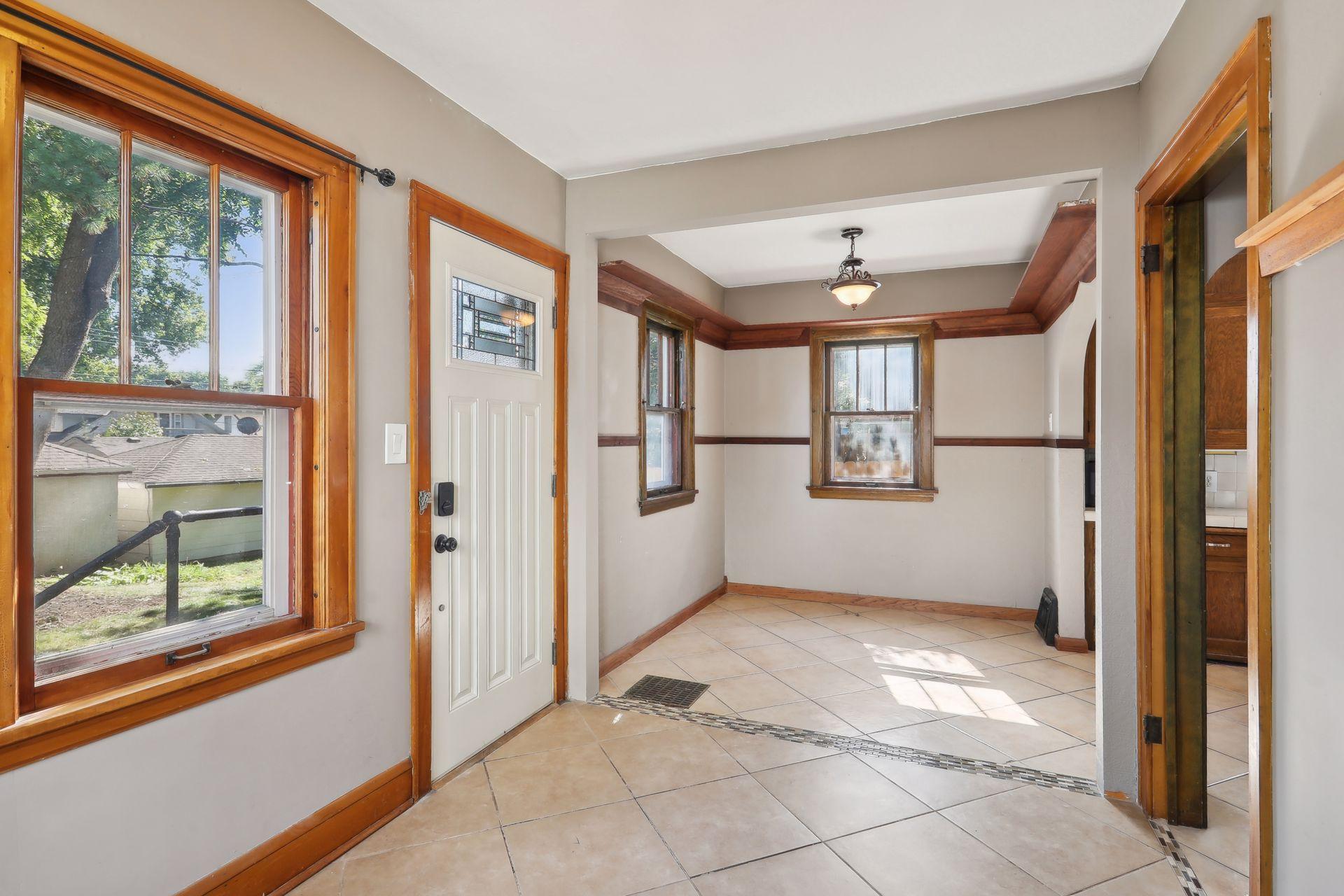 2645 Hayes Street NE