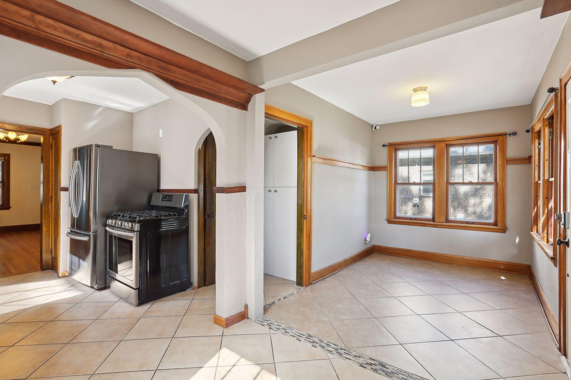 2645 Hayes Street NE