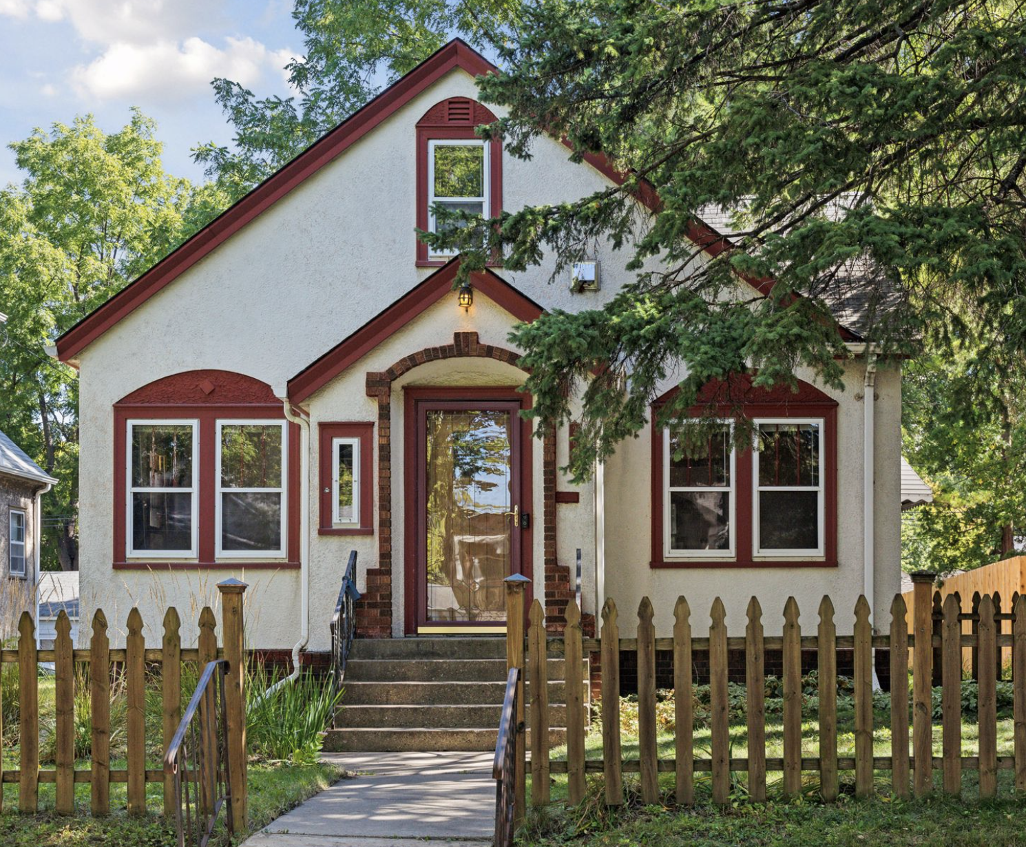 2645 Hayes Street NE