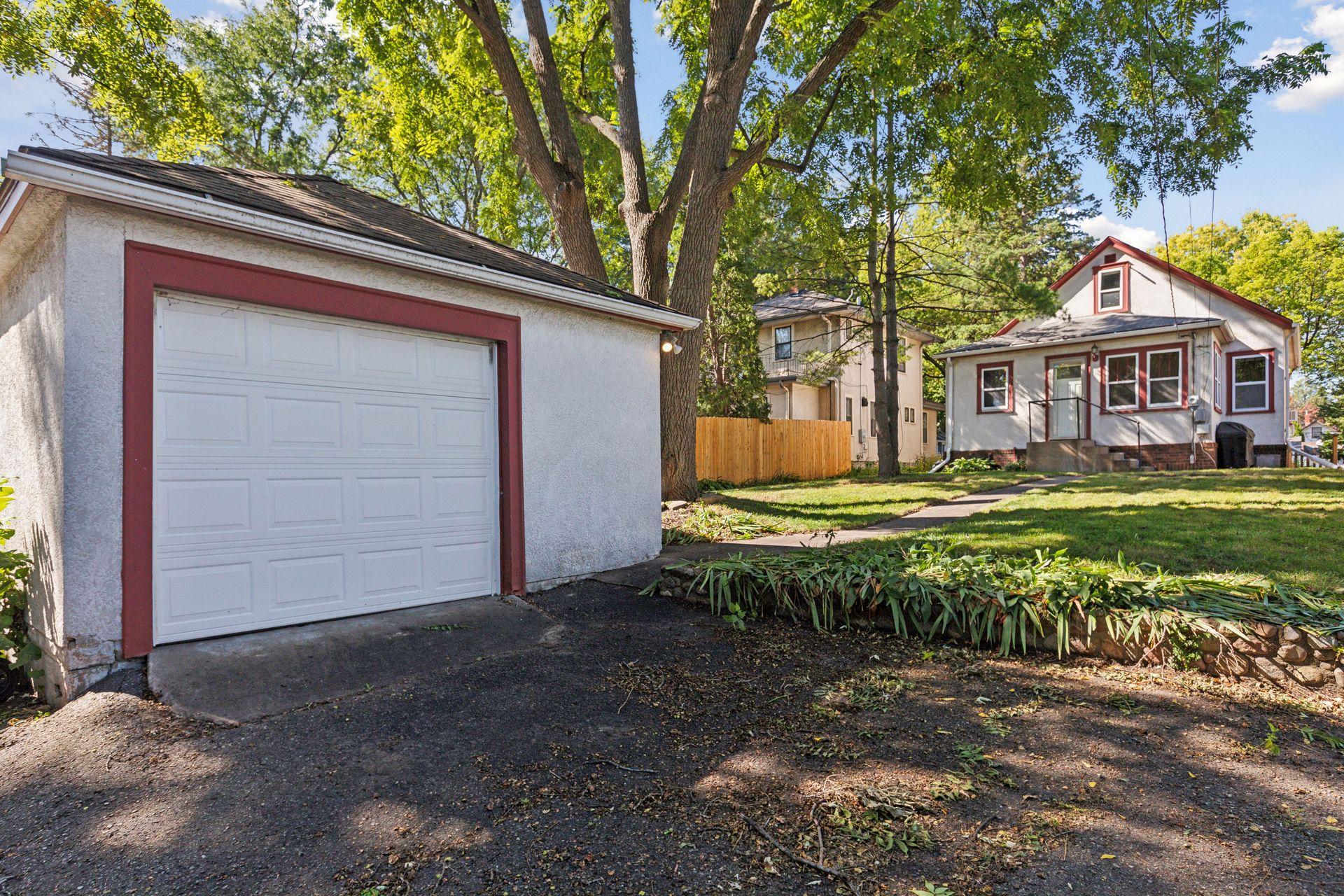 2645 Hayes Street NE