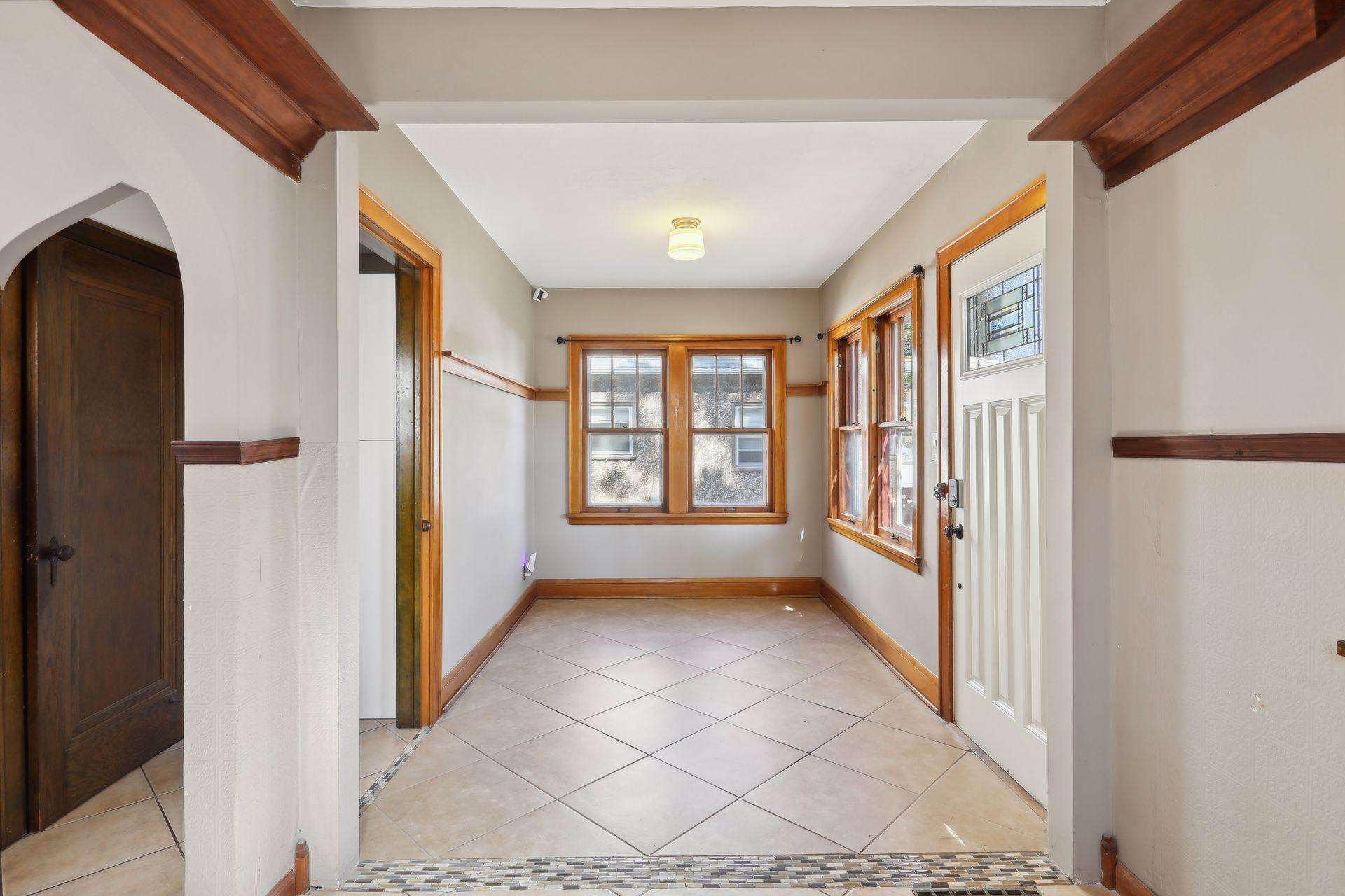 2645 Hayes Street NE