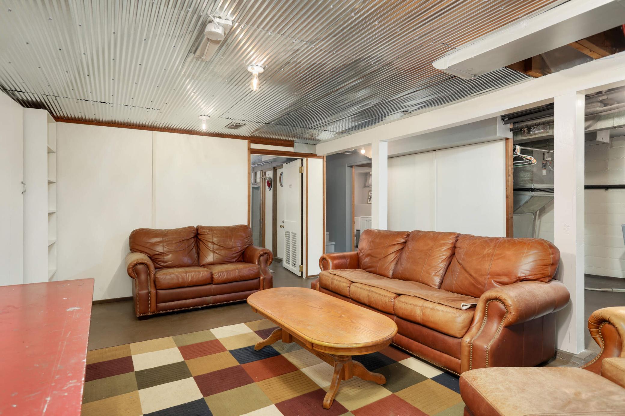 7886 Sunnyside Road
