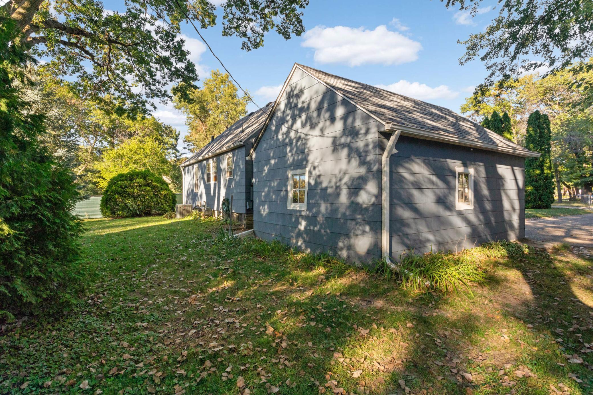 7886 Sunnyside Road