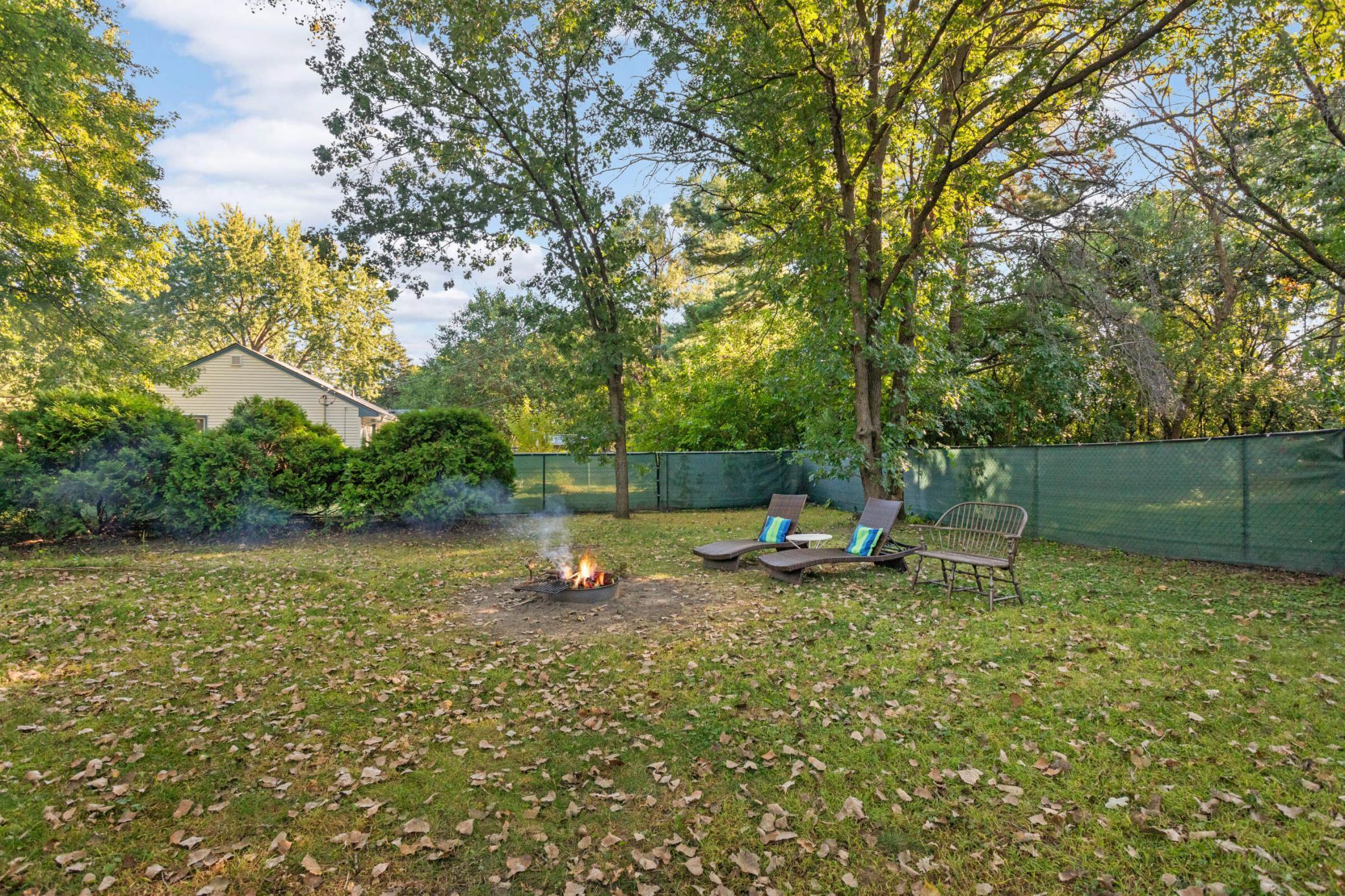 7886 Sunnyside Road