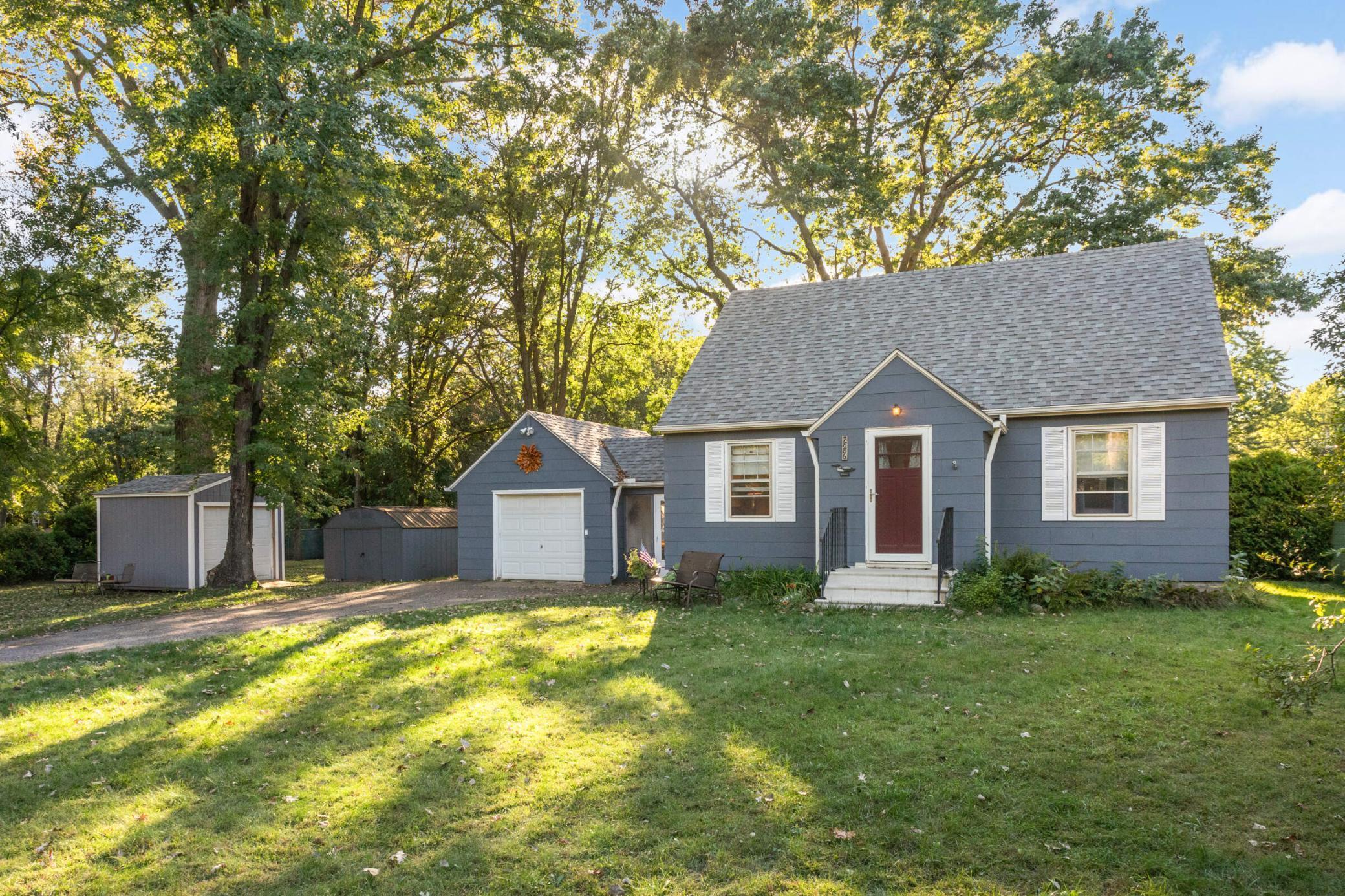 7886 Sunnyside Road