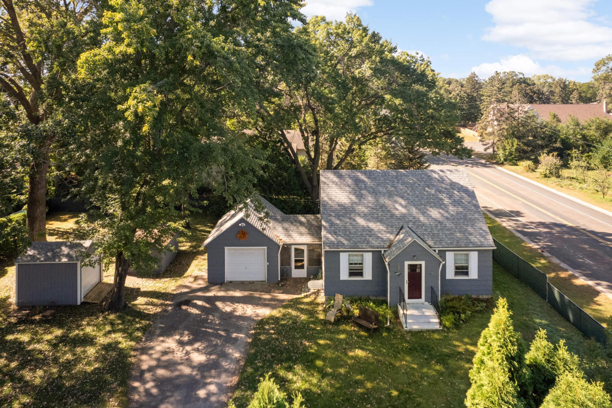 7886 Sunnyside Road