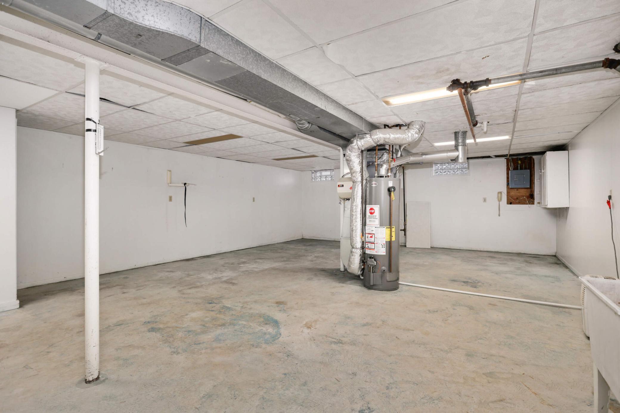 4756 Stinson Boulevard NE