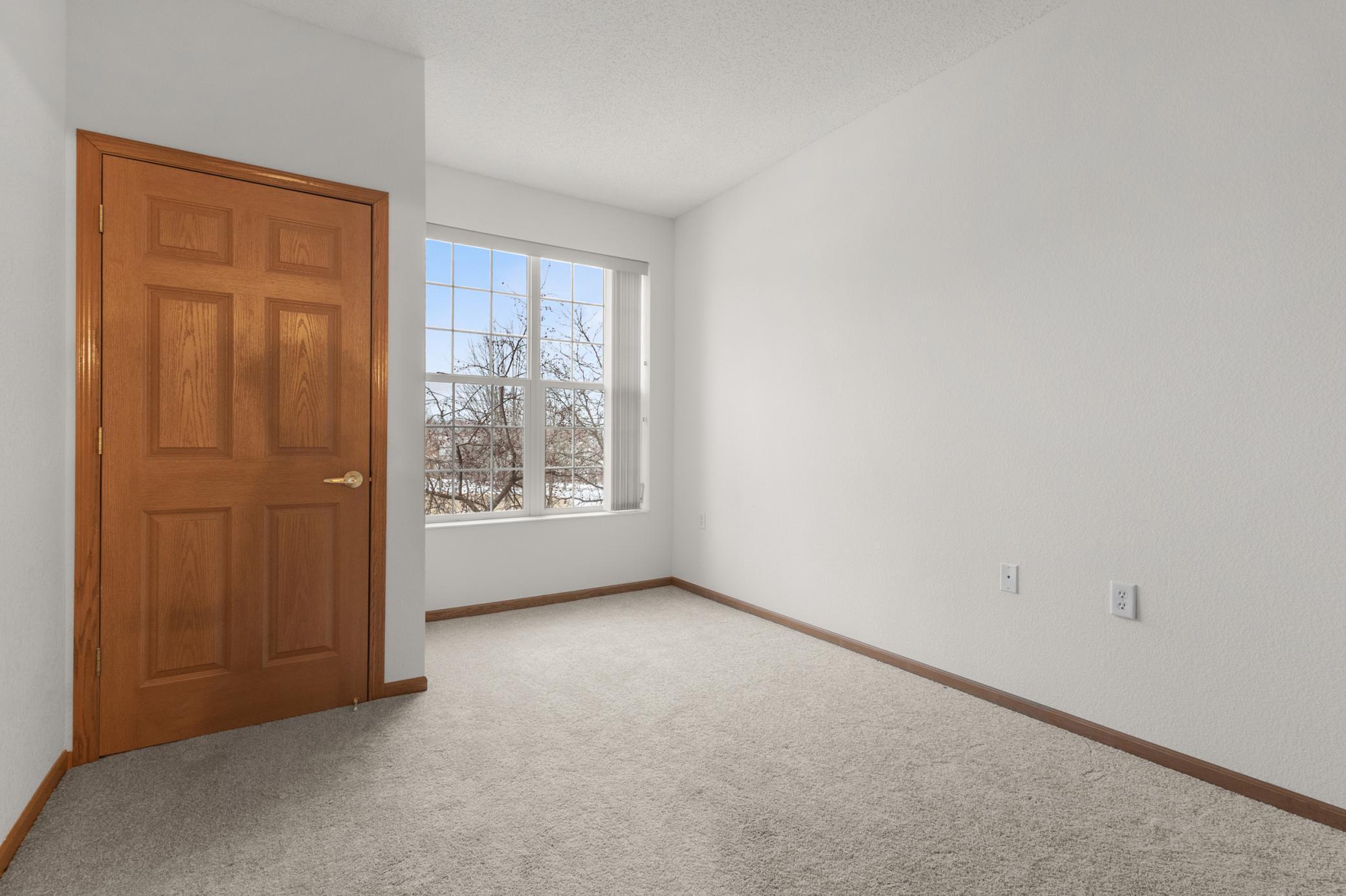15001 Burnhaven Drive Unit: 201