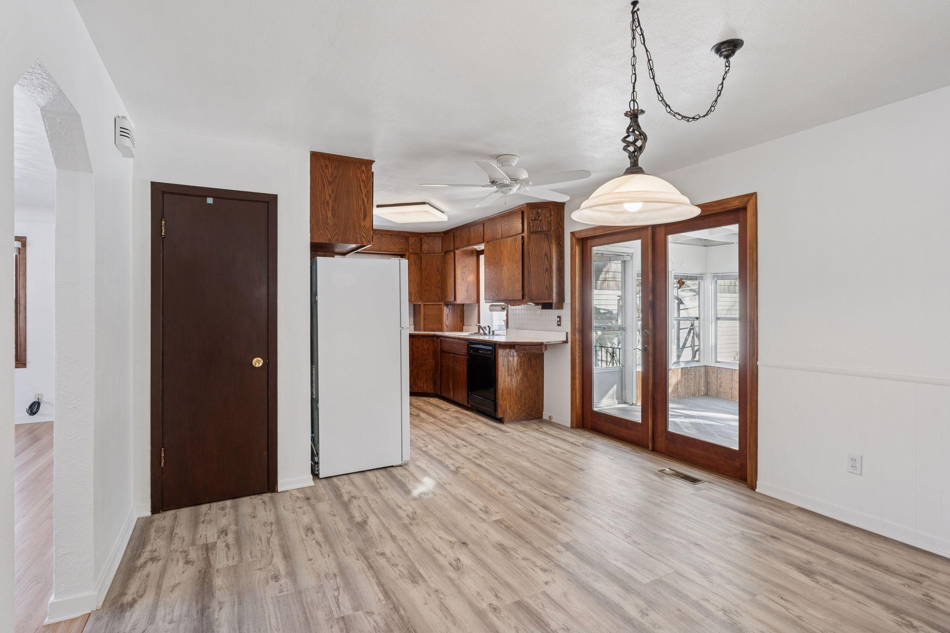 684 County Road B2 W