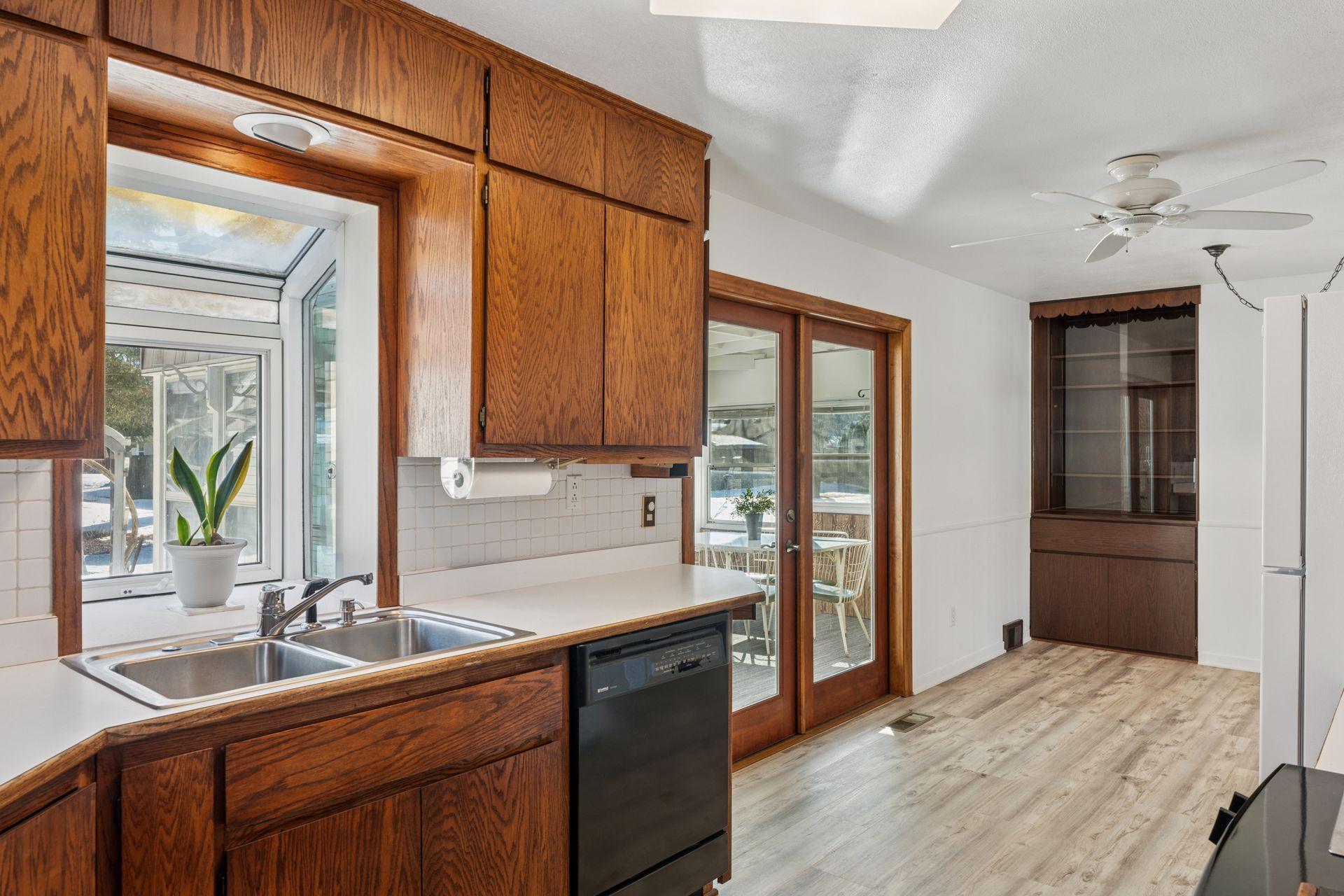 684 County Road B2 W