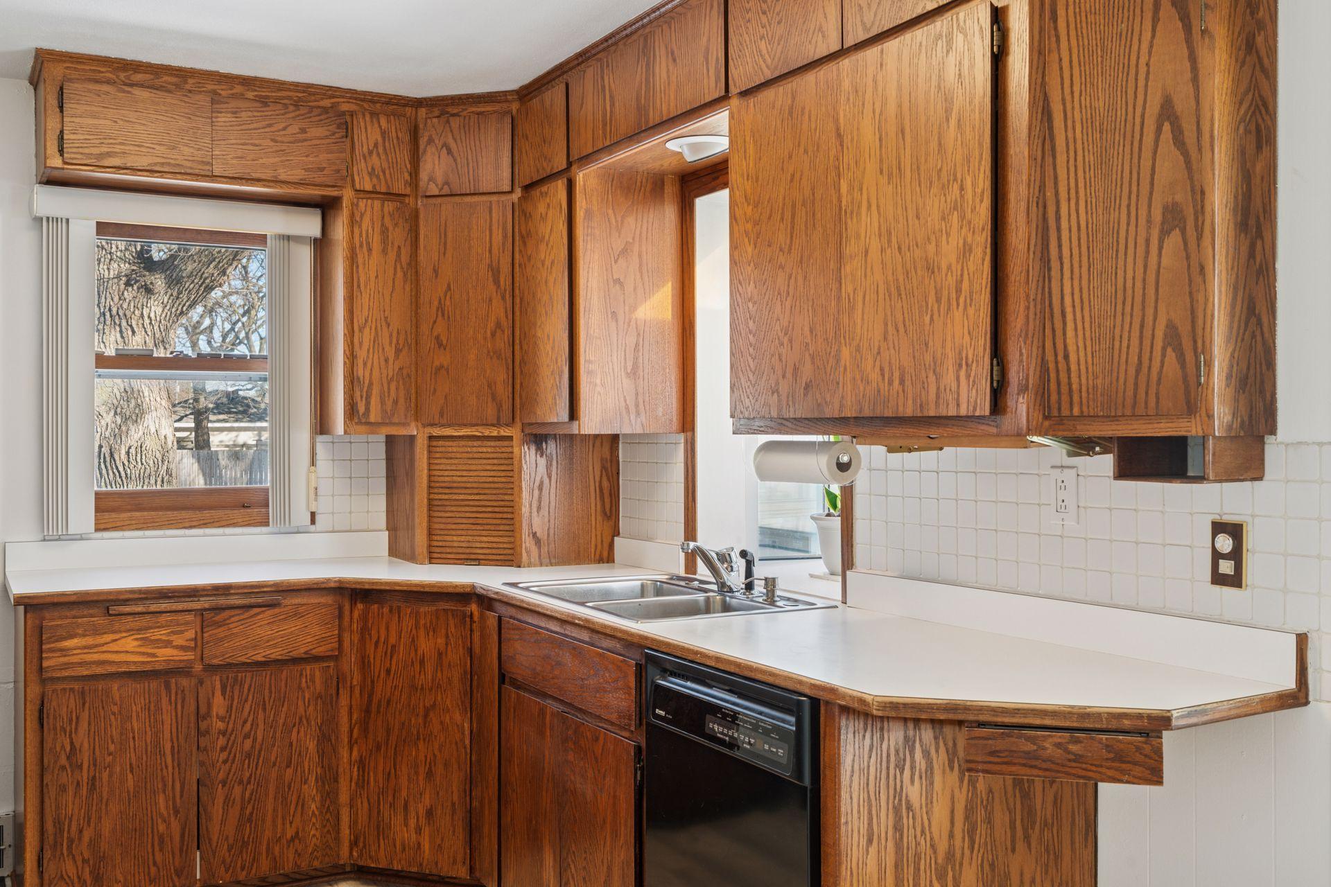 684 County Road B2 W