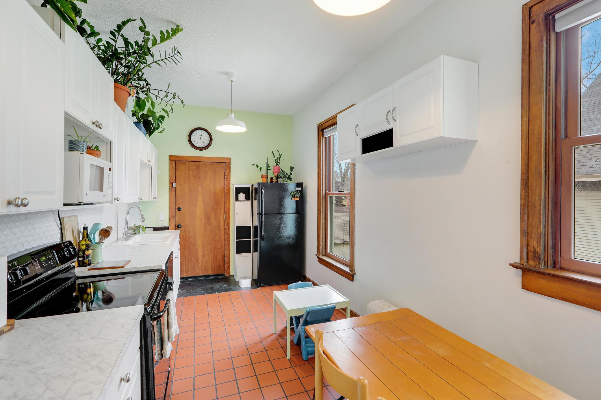 460 Marshall Avenue Unit: D