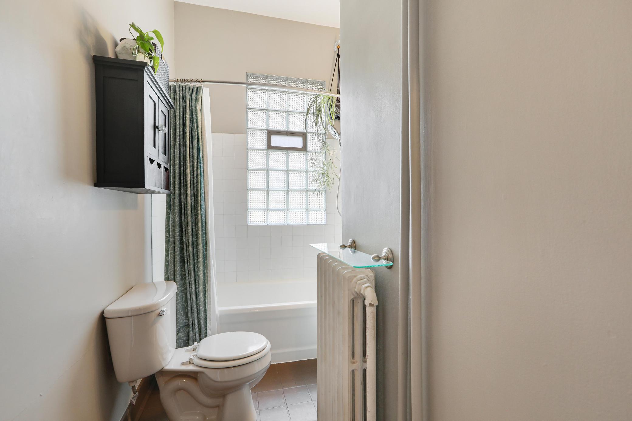 460 Marshall Avenue Unit: D