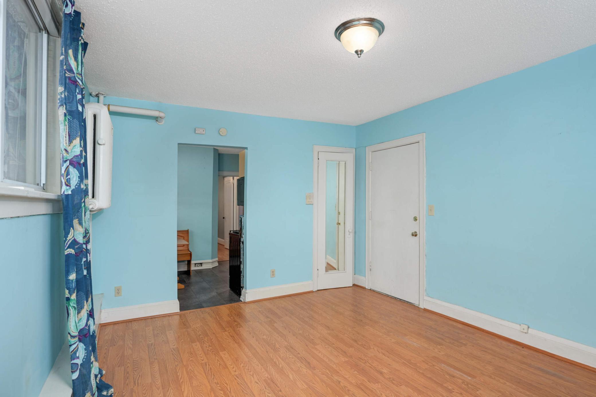 2737 Blaisdell Avenue Unit: 2