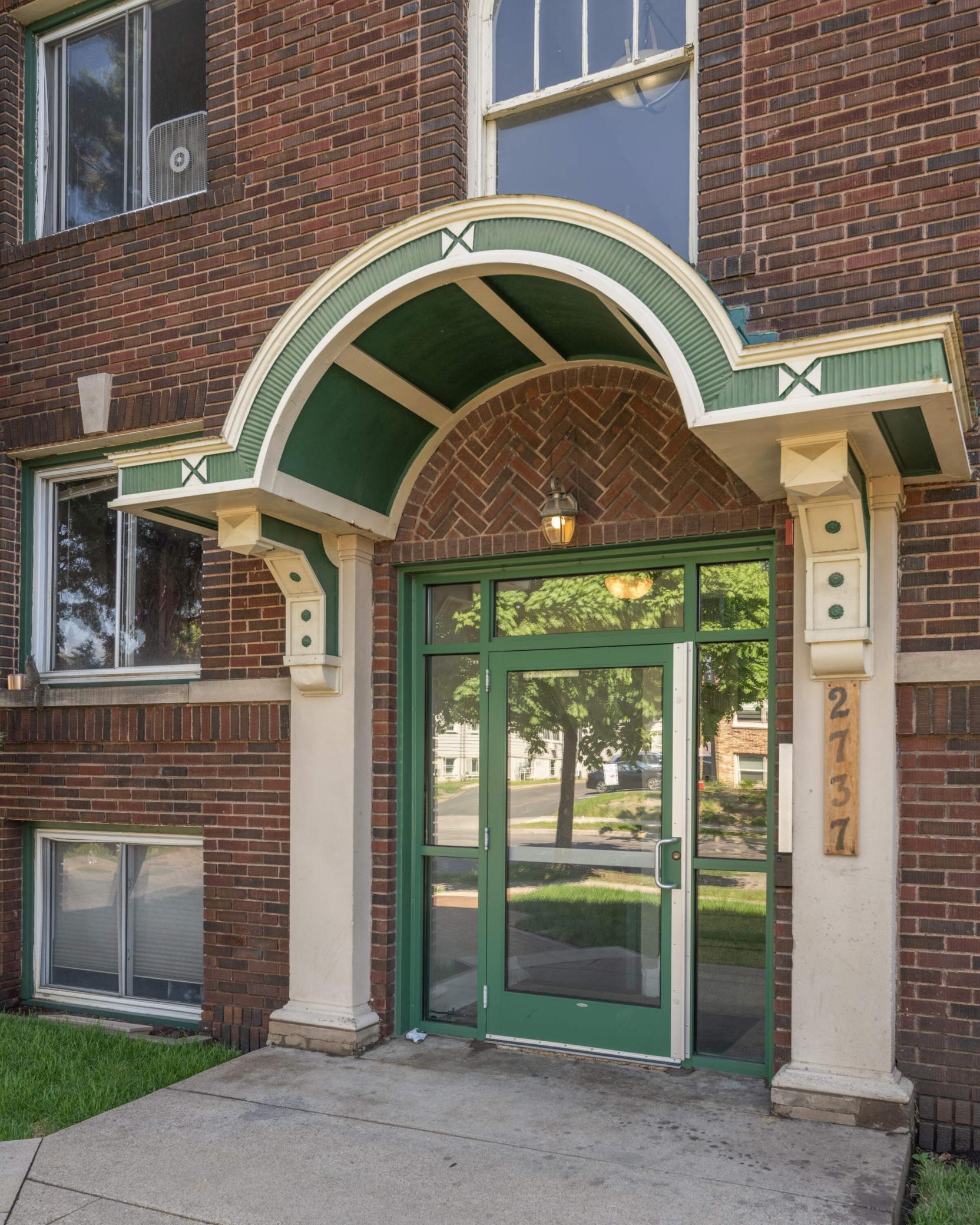 2737 Blaisdell Avenue Unit: 2