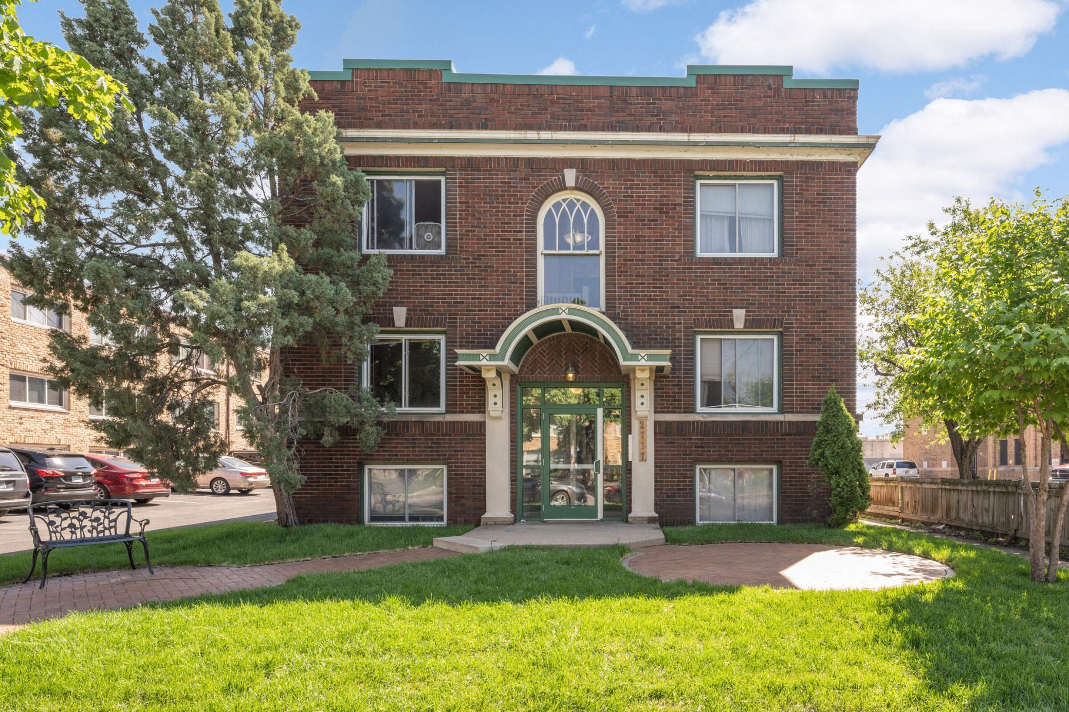 2737 Blaisdell Avenue Unit: 2