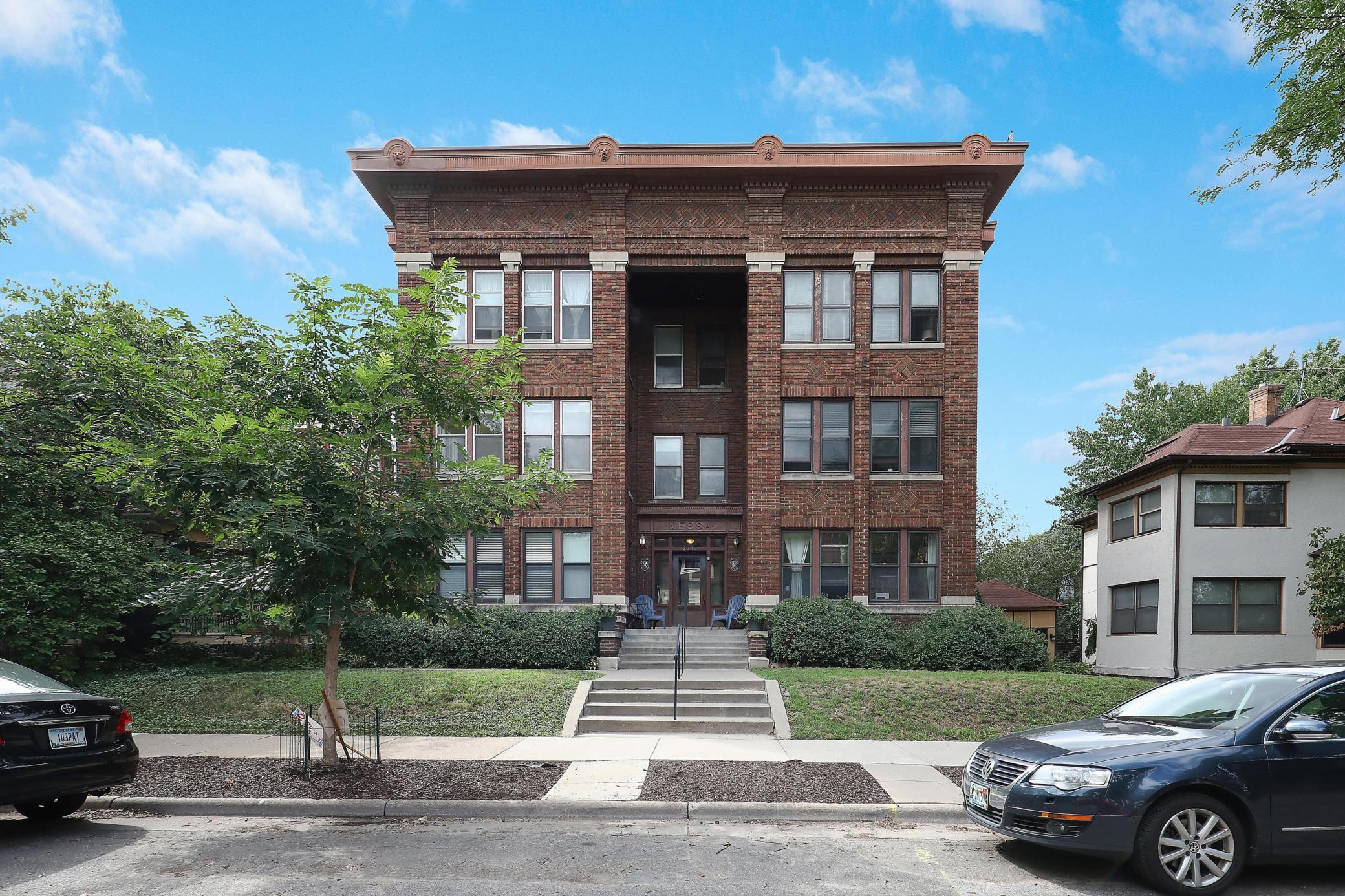 2606 Humboldt Avenue S Unit: 6