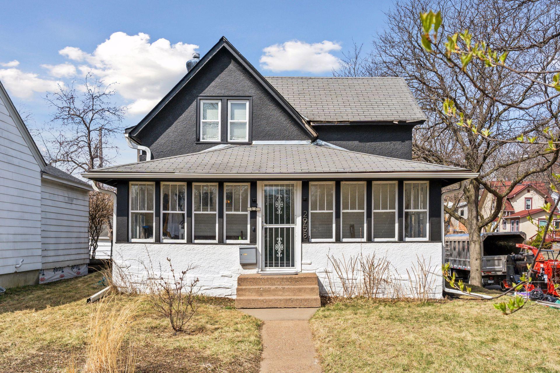 2958 Lincoln Street NE