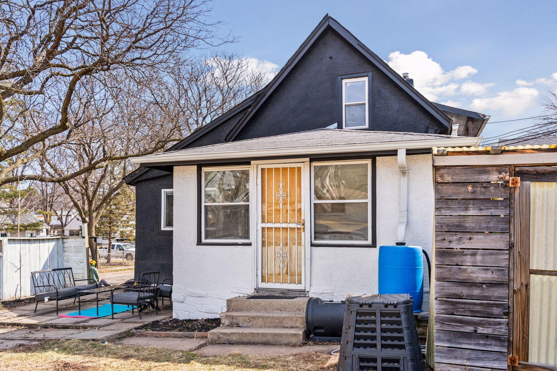 2958 Lincoln Street NE