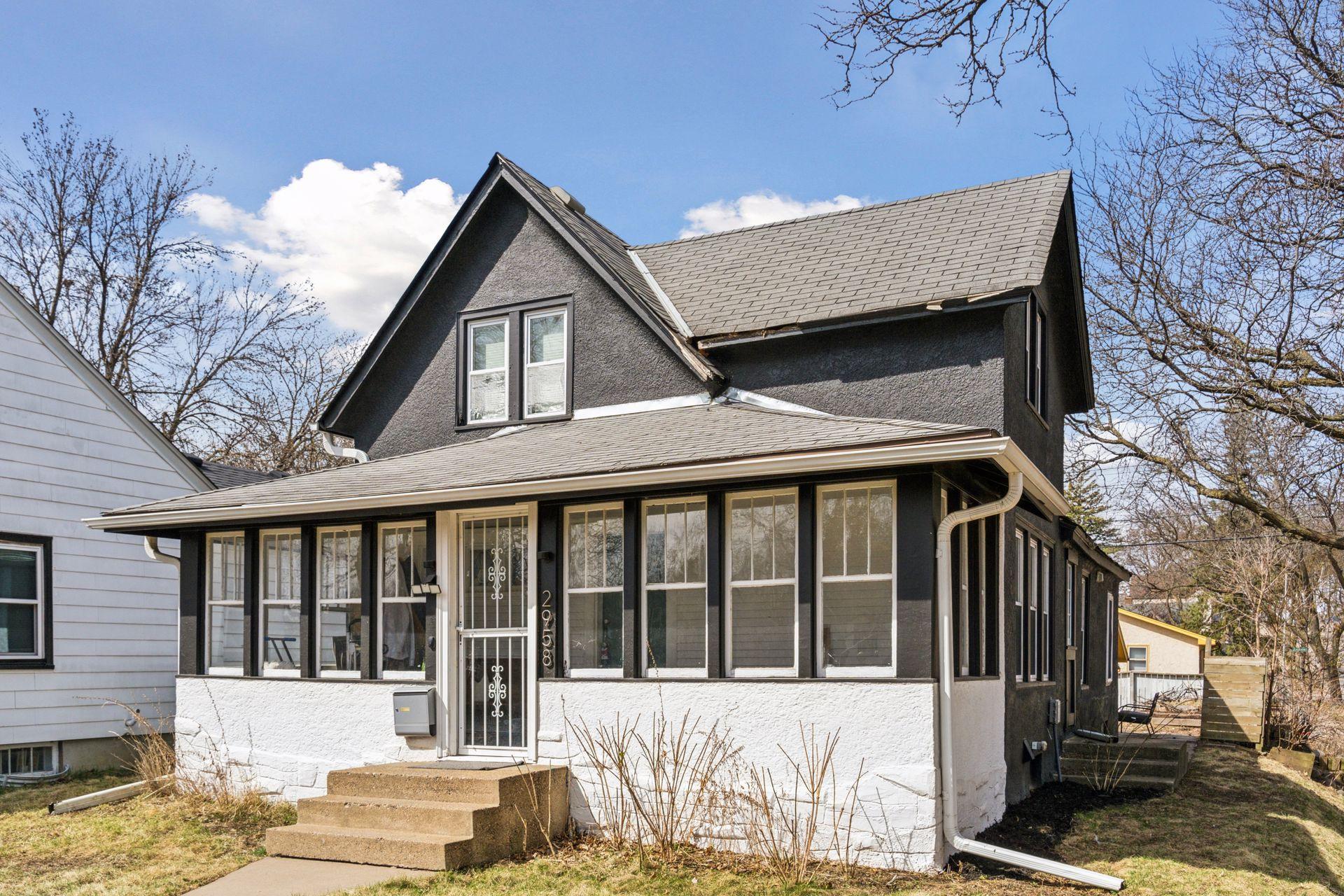 2958 Lincoln Street NE