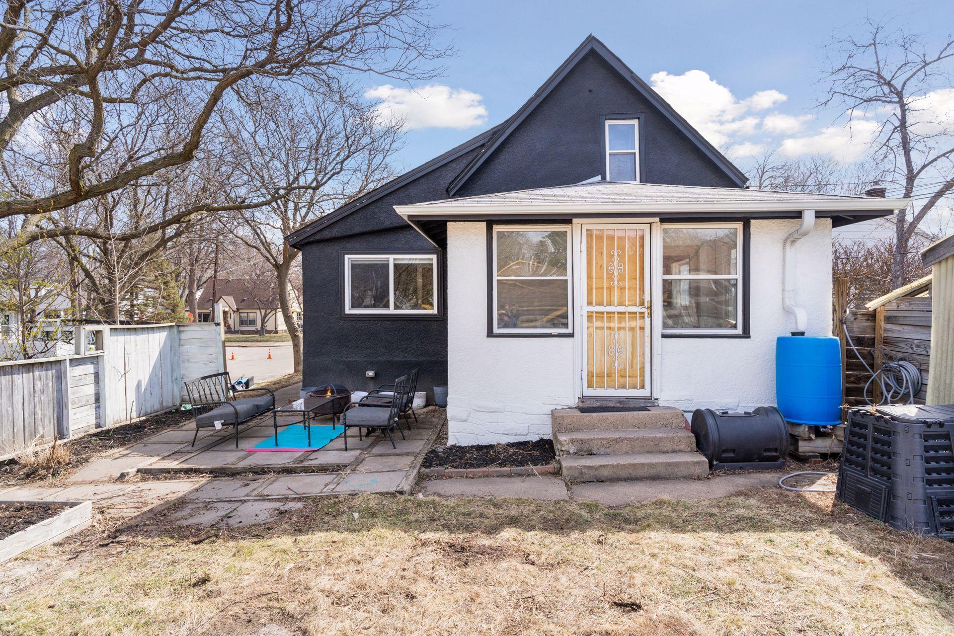 2958 Lincoln Street NE