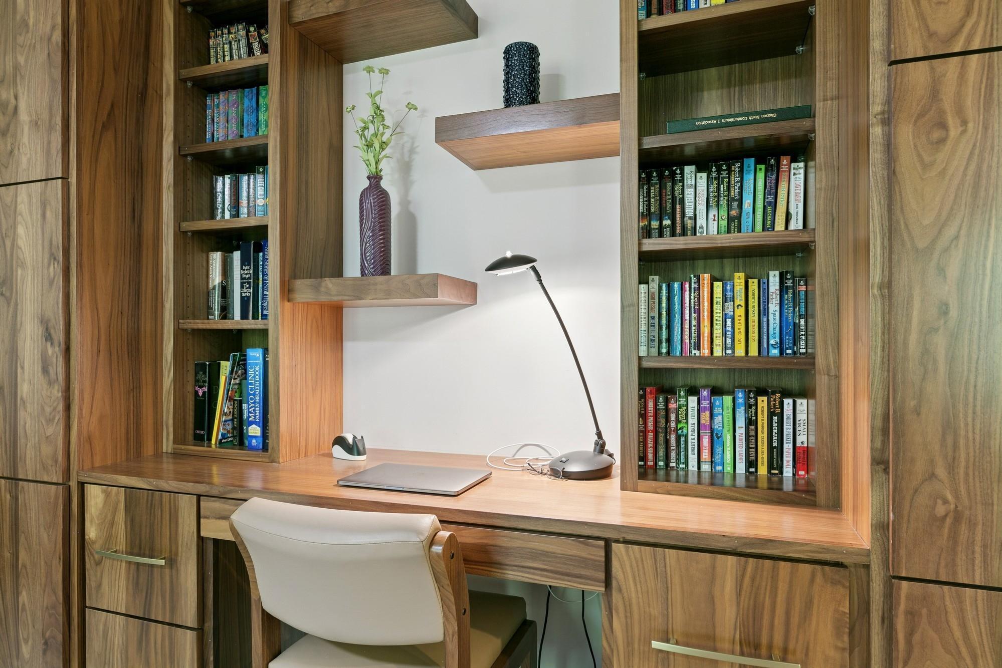 1299 Black Oaks Court N Unit: 1D