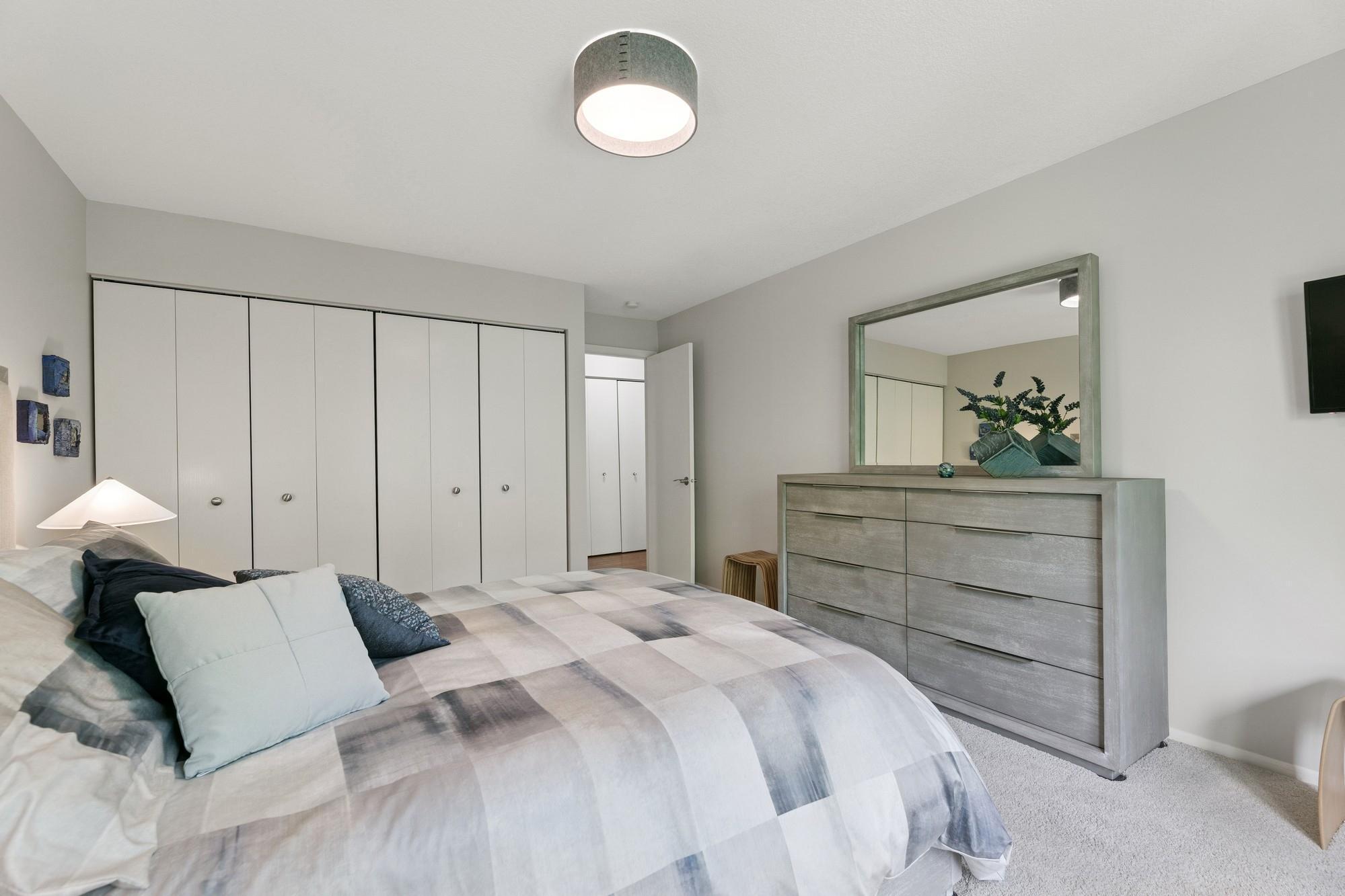 1299 Black Oaks Court N Unit: 1D