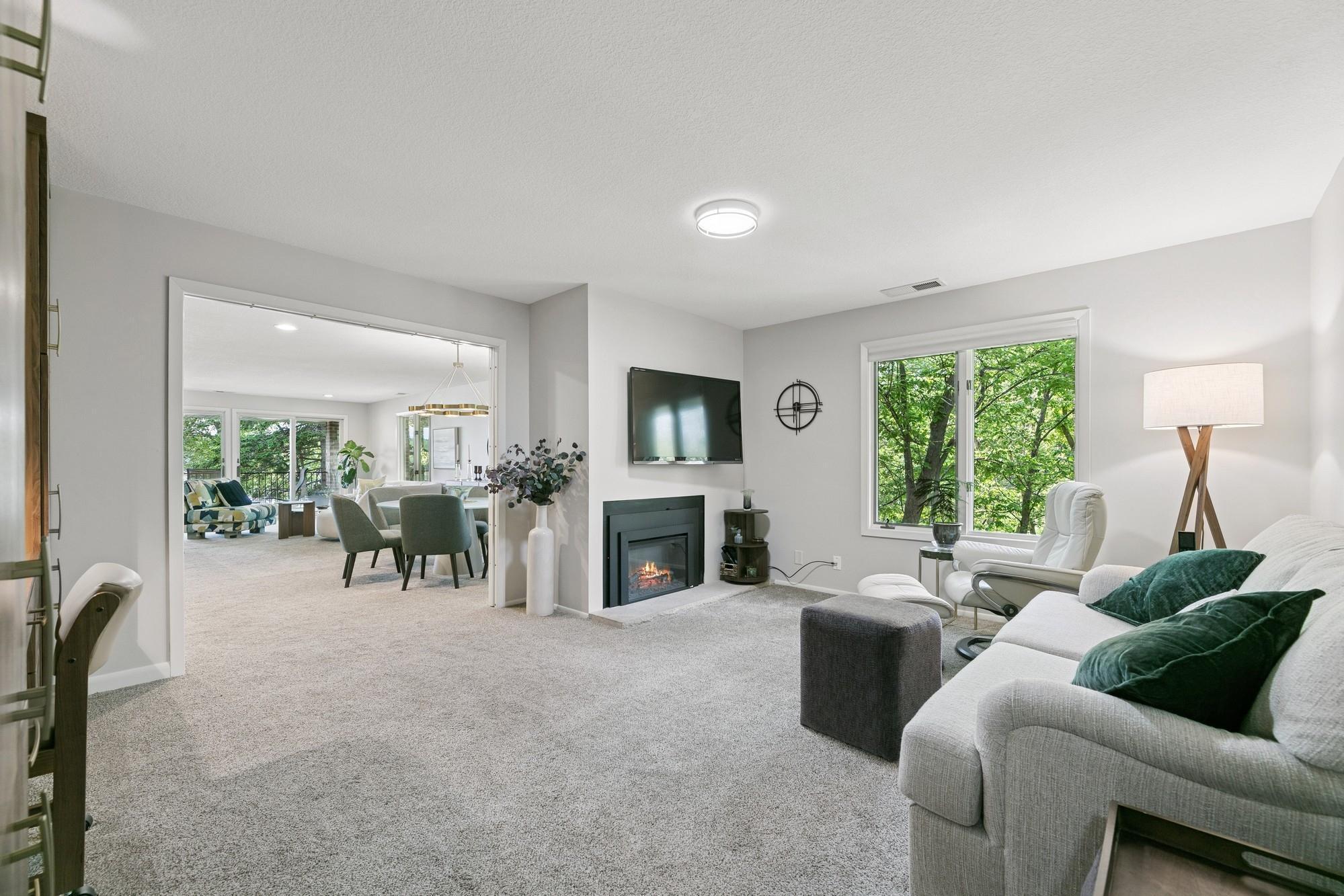 1299 Black Oaks Court N Unit: 1D