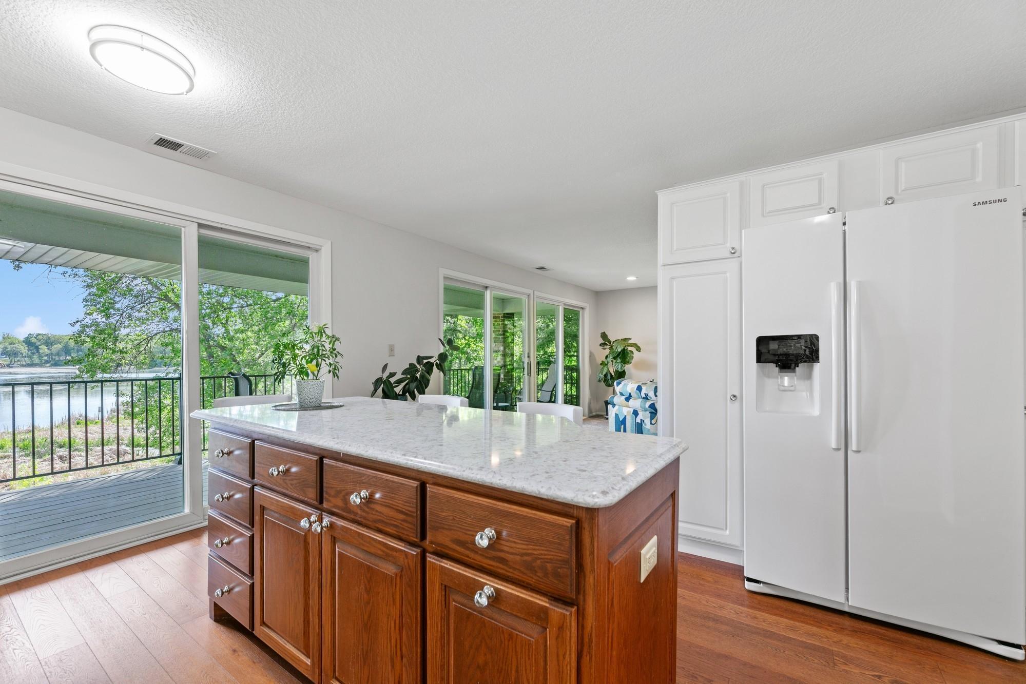 1299 Black Oaks Court N Unit: 1D