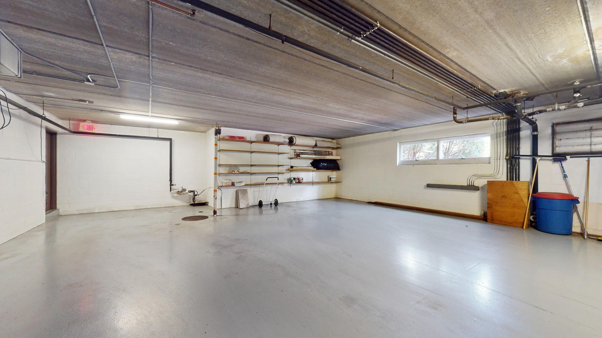 1299 Black Oaks Court N Unit: 1D