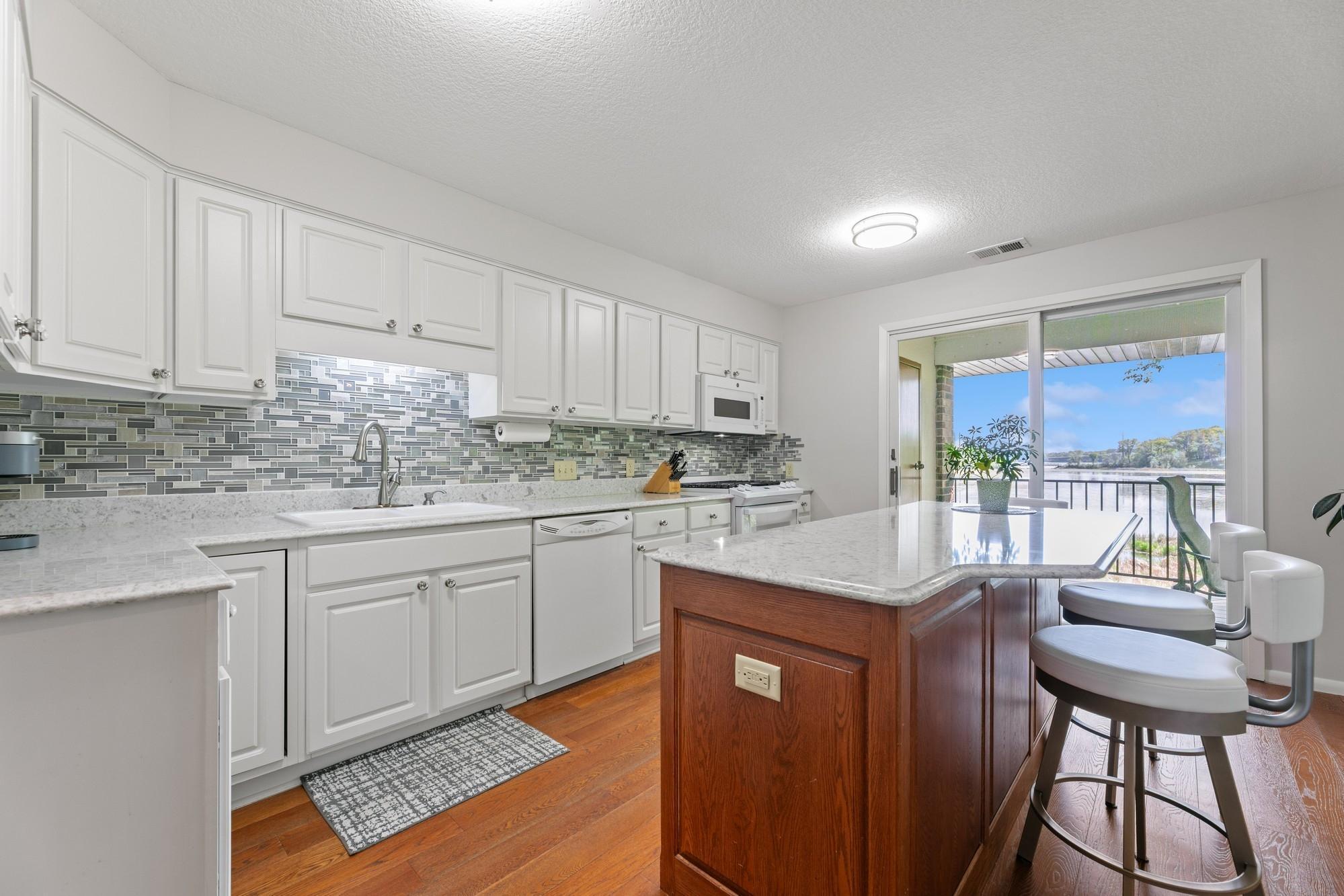 1299 Black Oaks Court N Unit: 1D