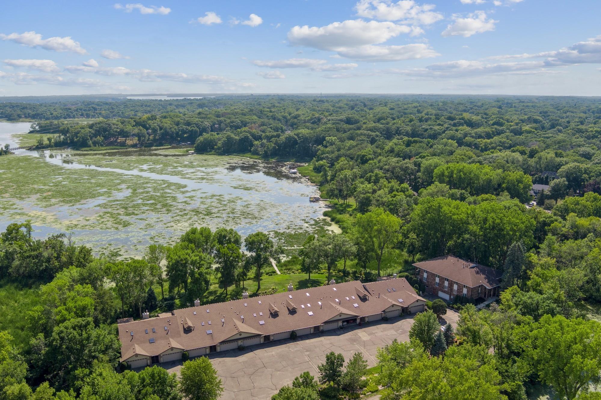 1299 Black Oaks Court N Unit: 1D