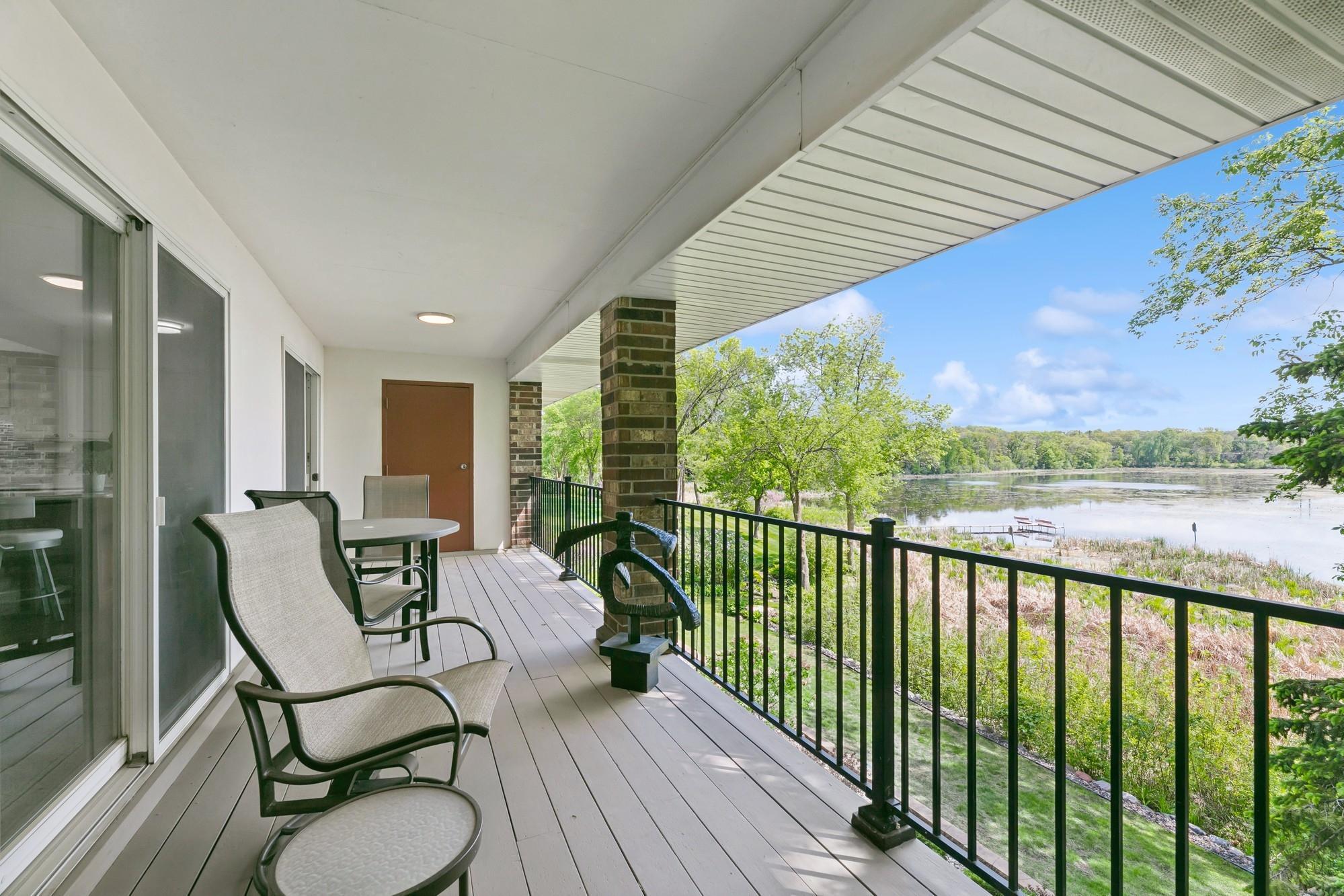 1299 Black Oaks Court N Unit: 1D