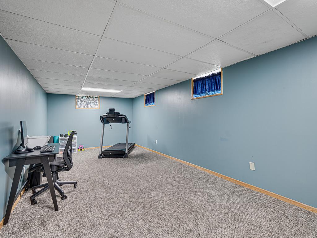 54 66th Way NE