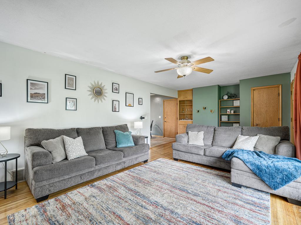 54 66th Way NE