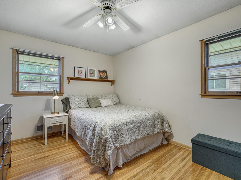 54 66th Way NE