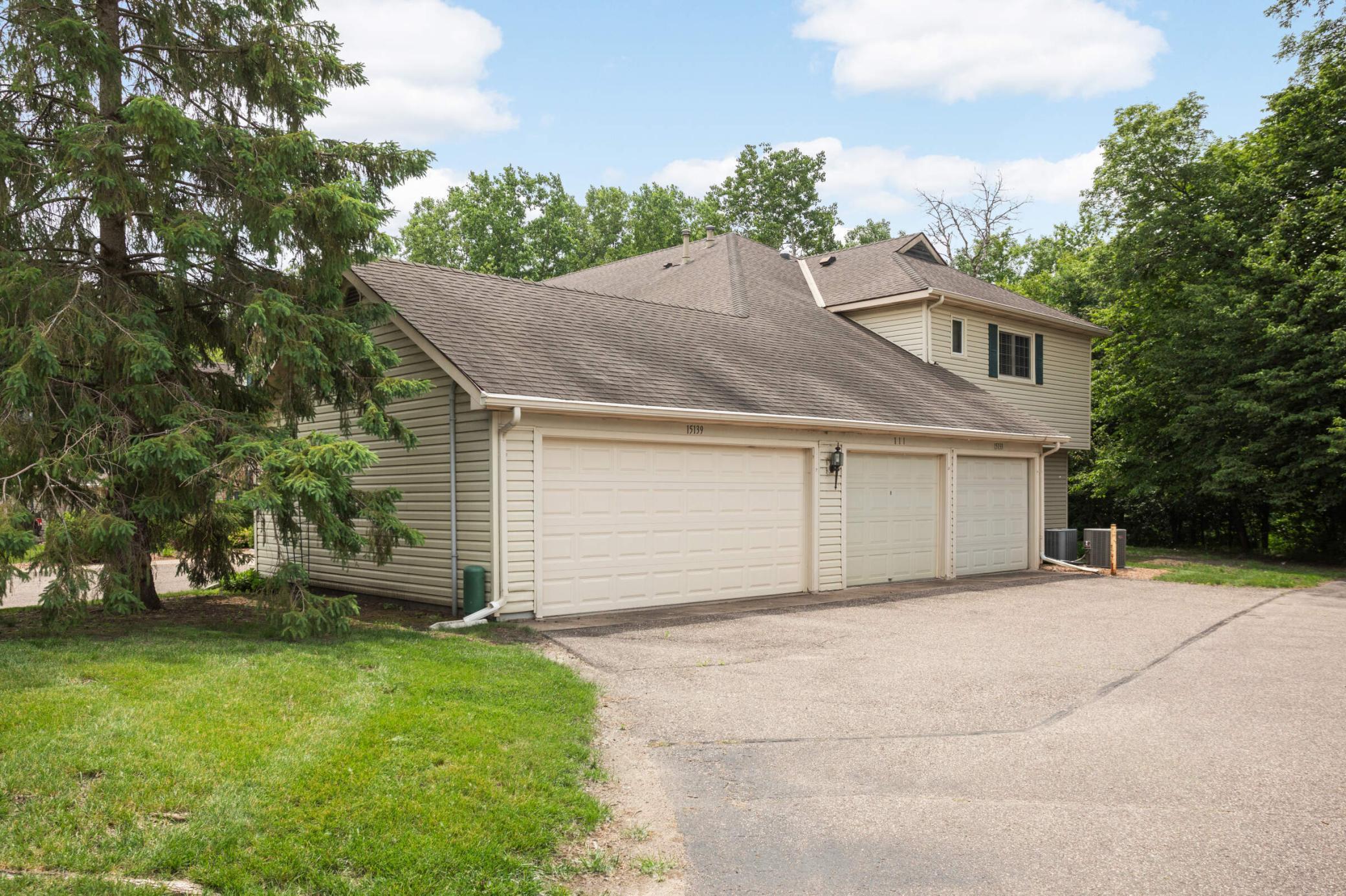15139 Lesley Lane