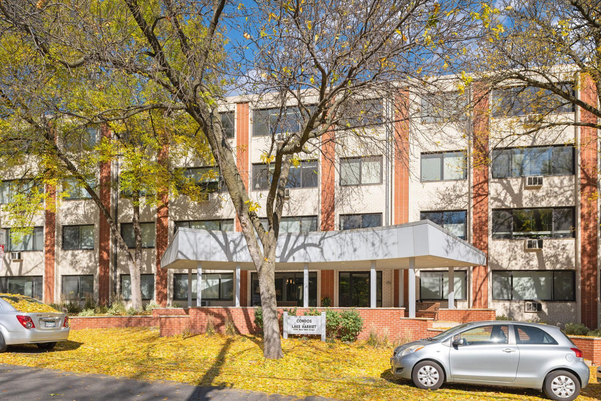 2700 W 44th Street Unit: 401