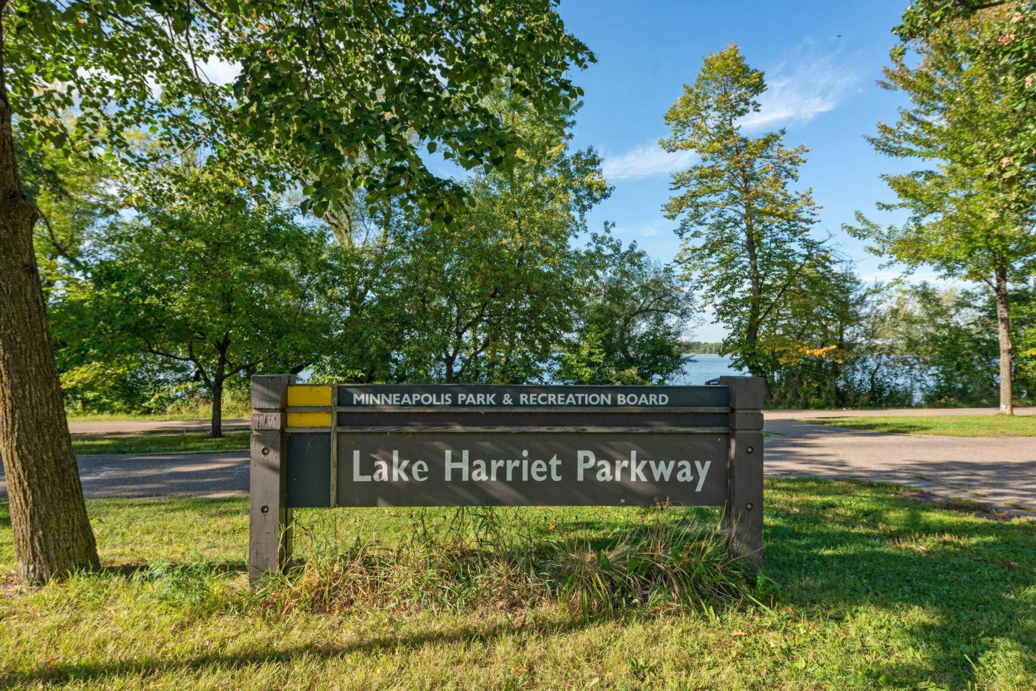 2700 W 44th Street Unit: 401