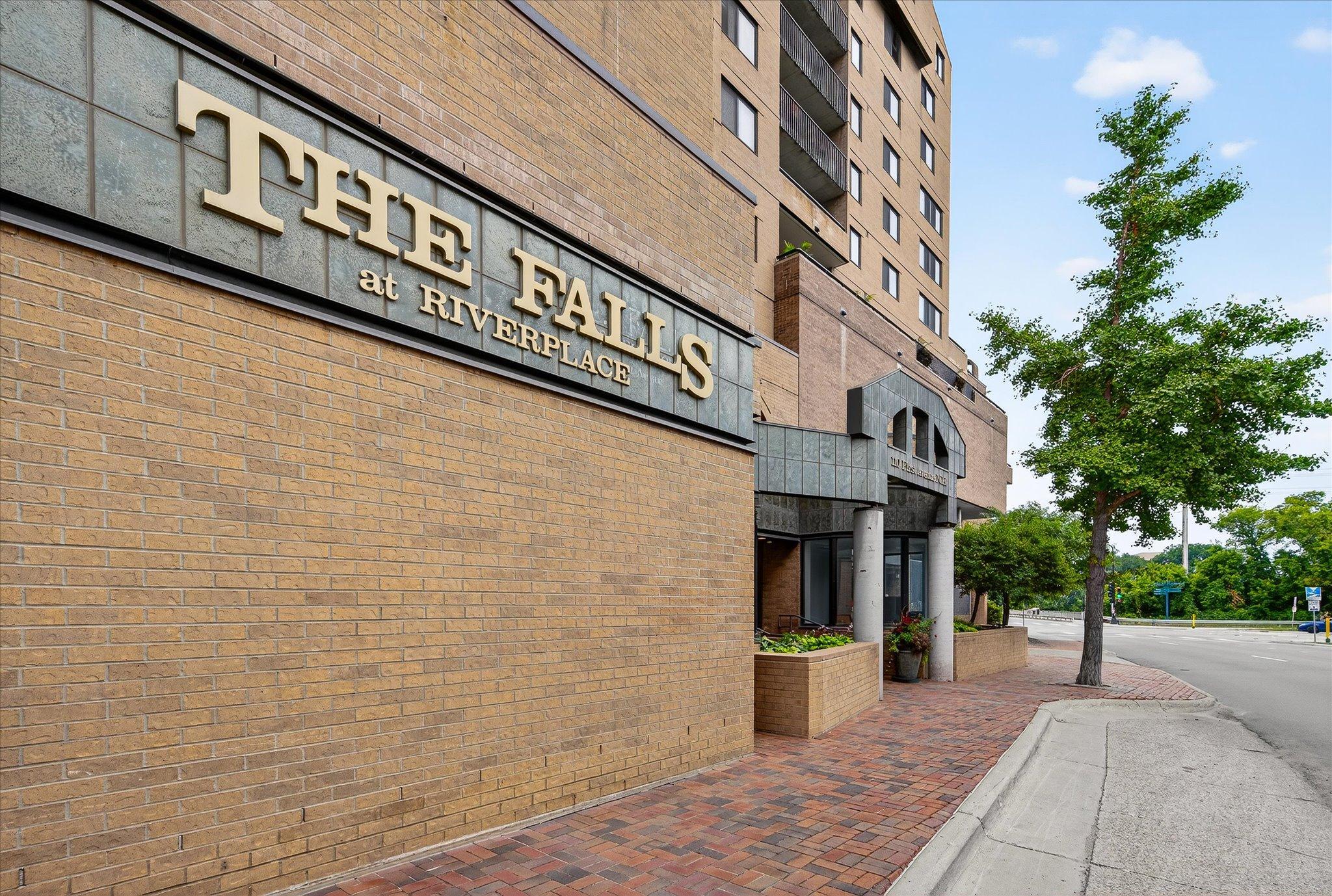 110 1st Avenue NE Unit: F605