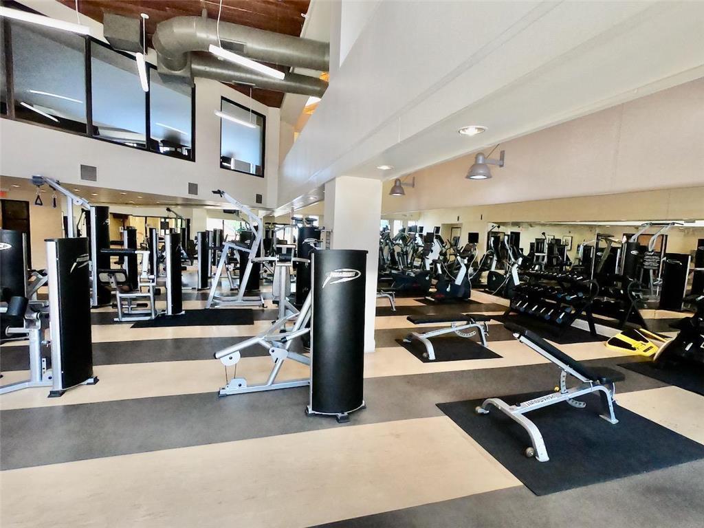 110 1st Avenue NE Unit: F605