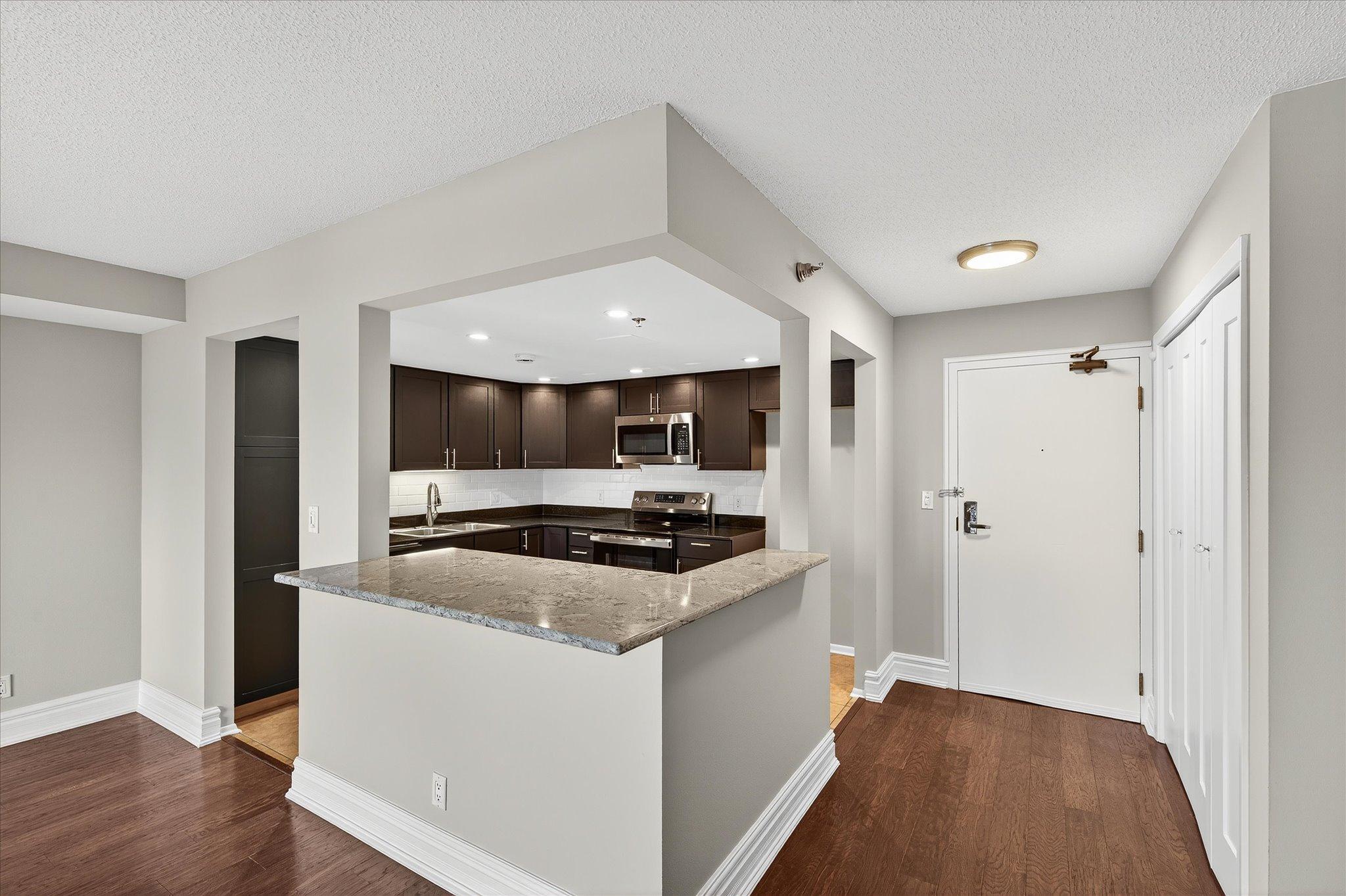 110 1st Avenue NE Unit: F605