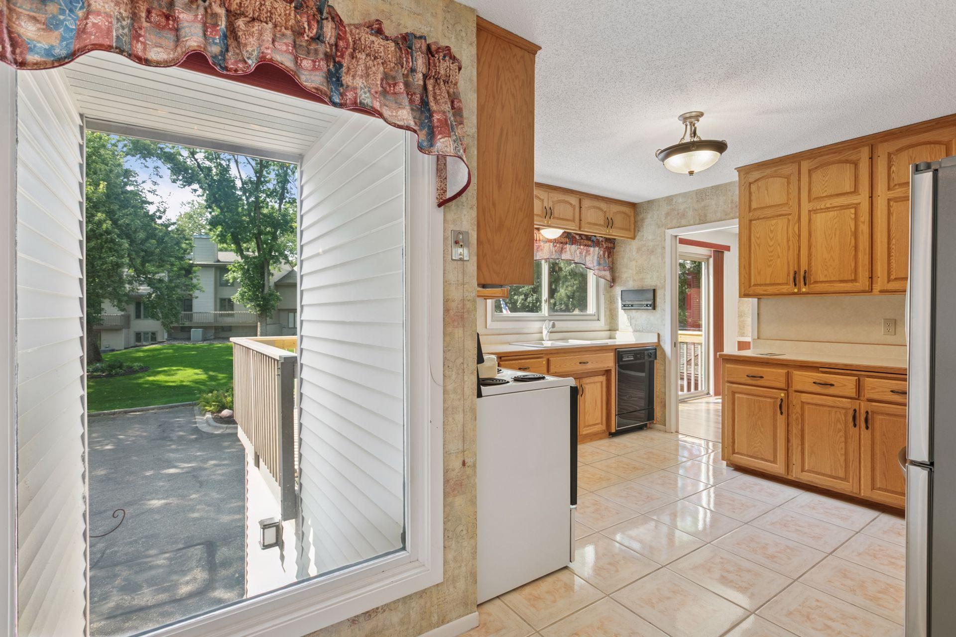 6228 Sandpiper Court