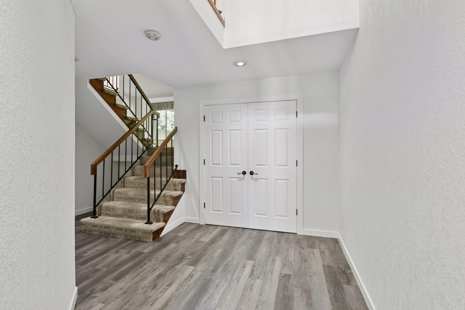 6228 Sandpiper Court
